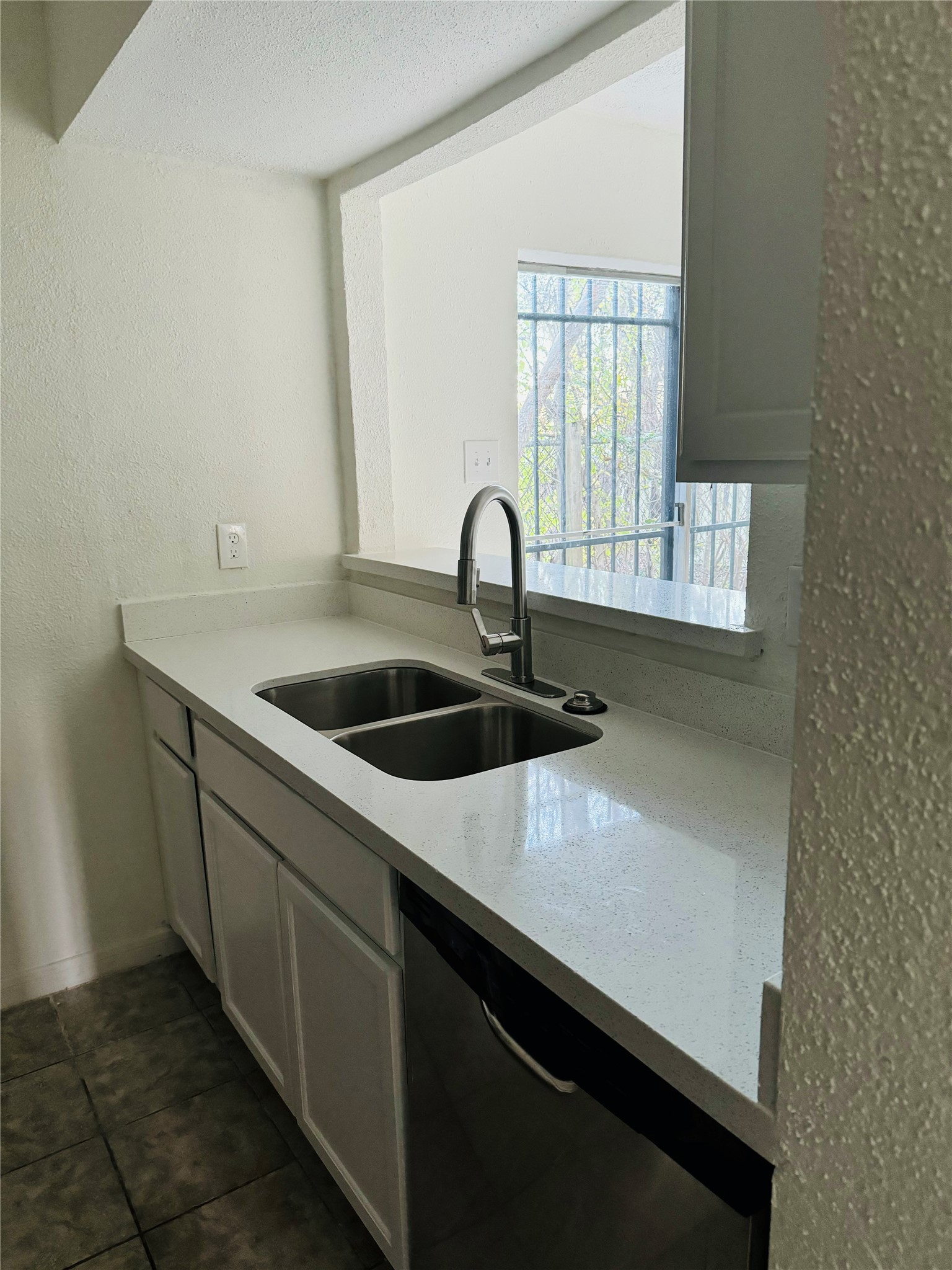 17210 Imperial Valley Drive 61 Property Photo 9