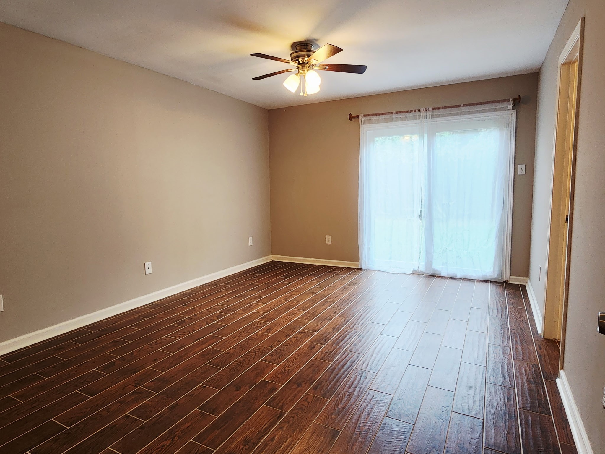 15506 Pine Mountain Drive Property Photo 8
