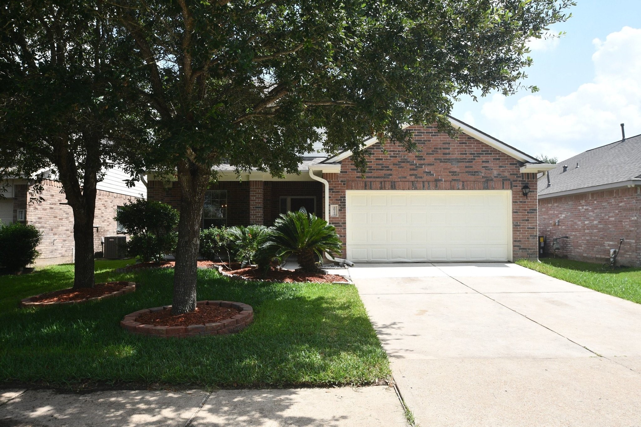 13111 Rippling Creek Lane Property Photo 1