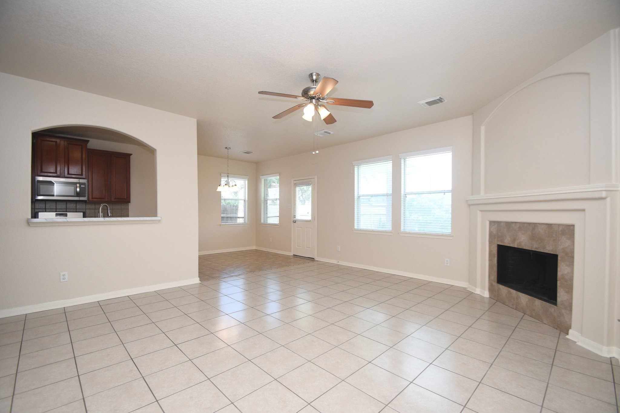 13111 Rippling Creek Lane Property Photo 10