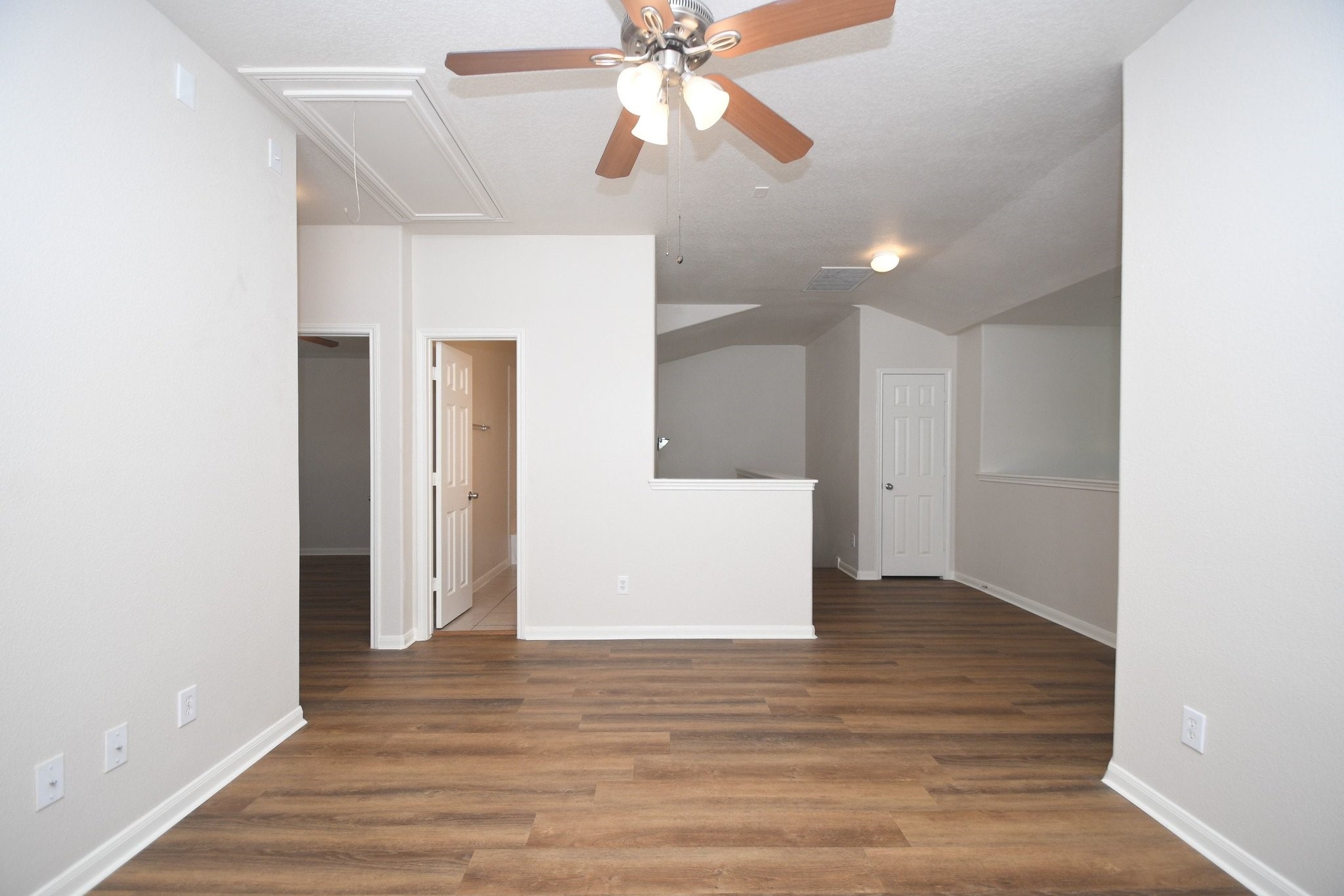 13111 Rippling Creek Lane Property Photo 11