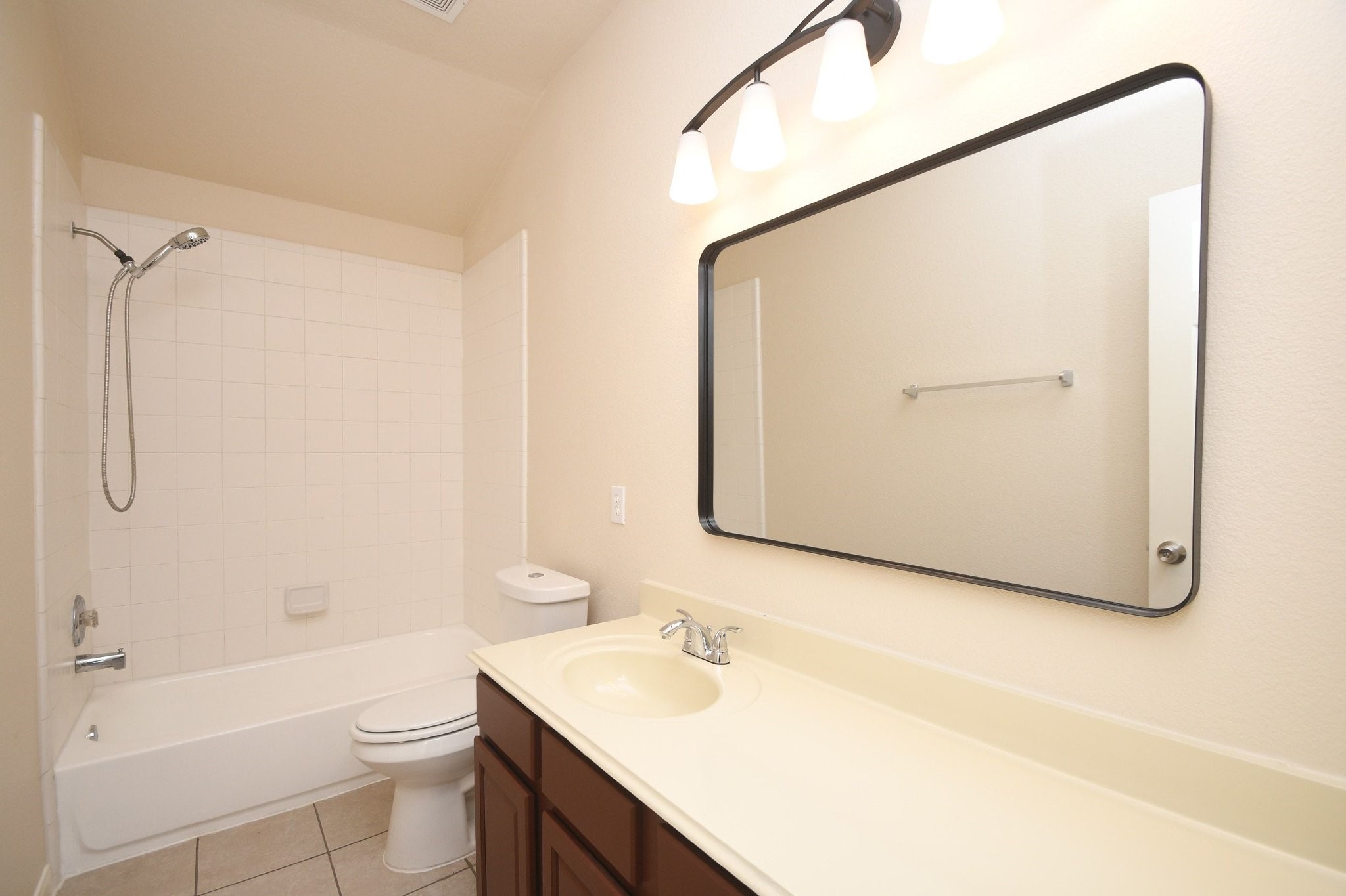 13111 Rippling Creek Lane Property Photo 13