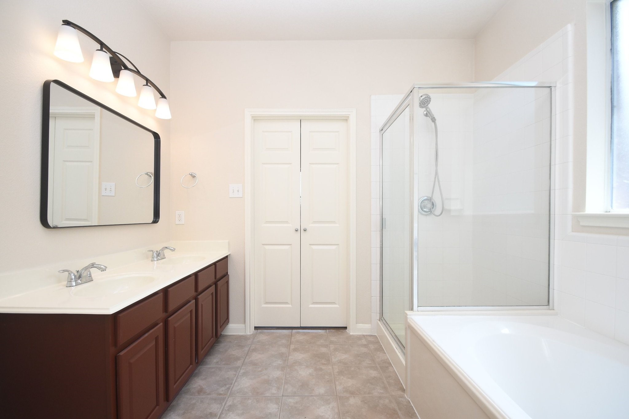 13111 Rippling Creek Lane Property Photo 19