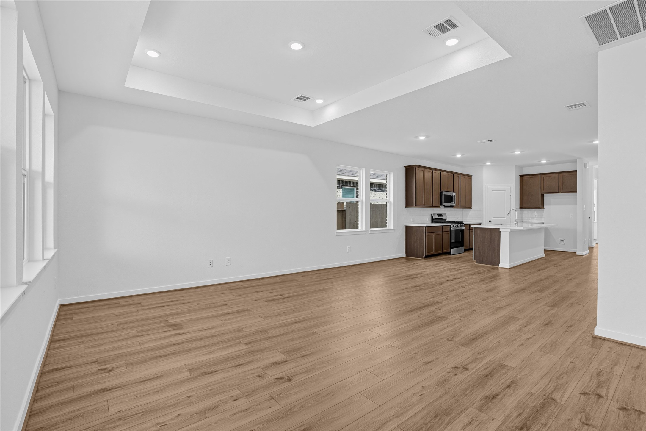 9627 Akashi Run Drive Property Photo 7