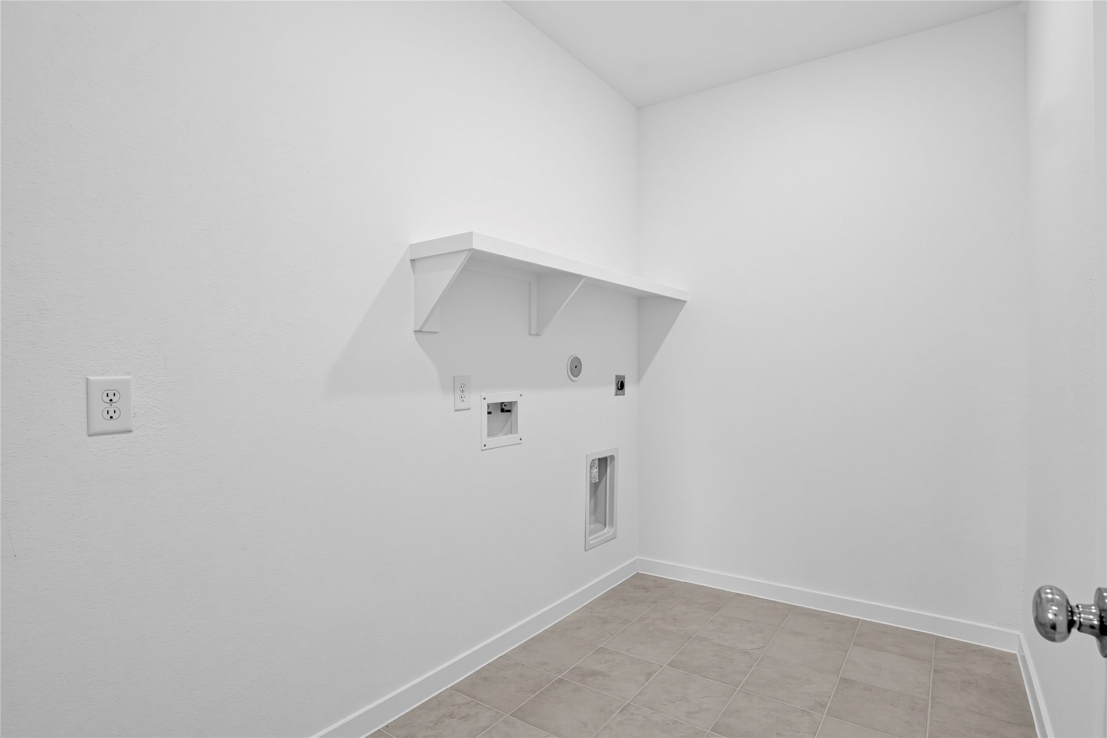 9627 Akashi Run Drive Property Photo 15