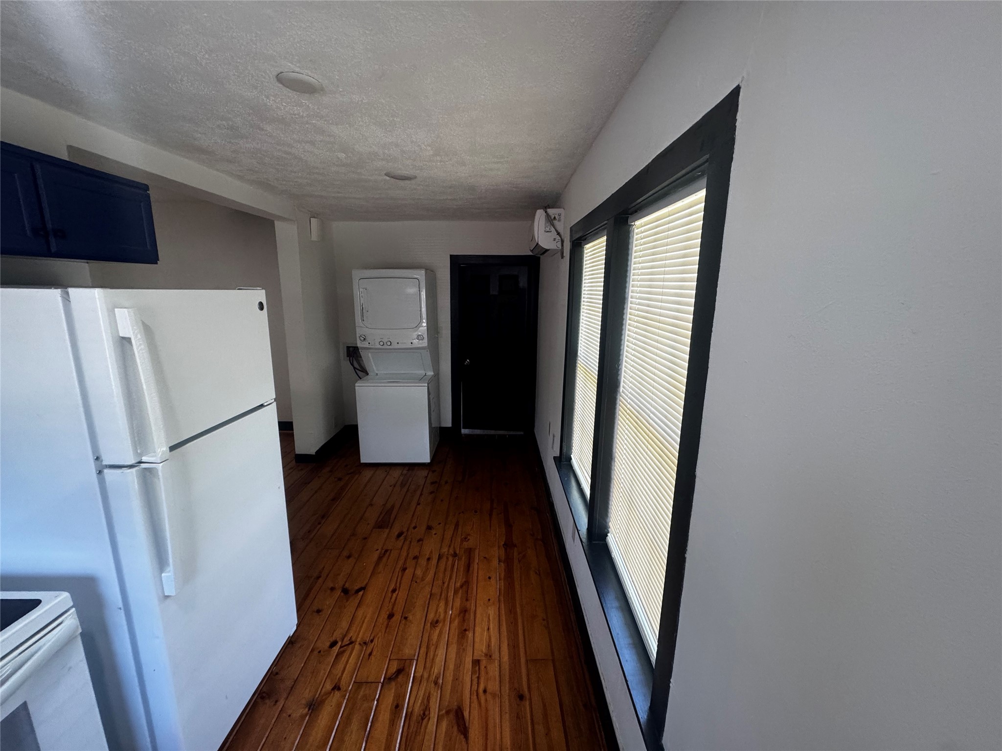 1504 Luzon Street A Property Photo 4