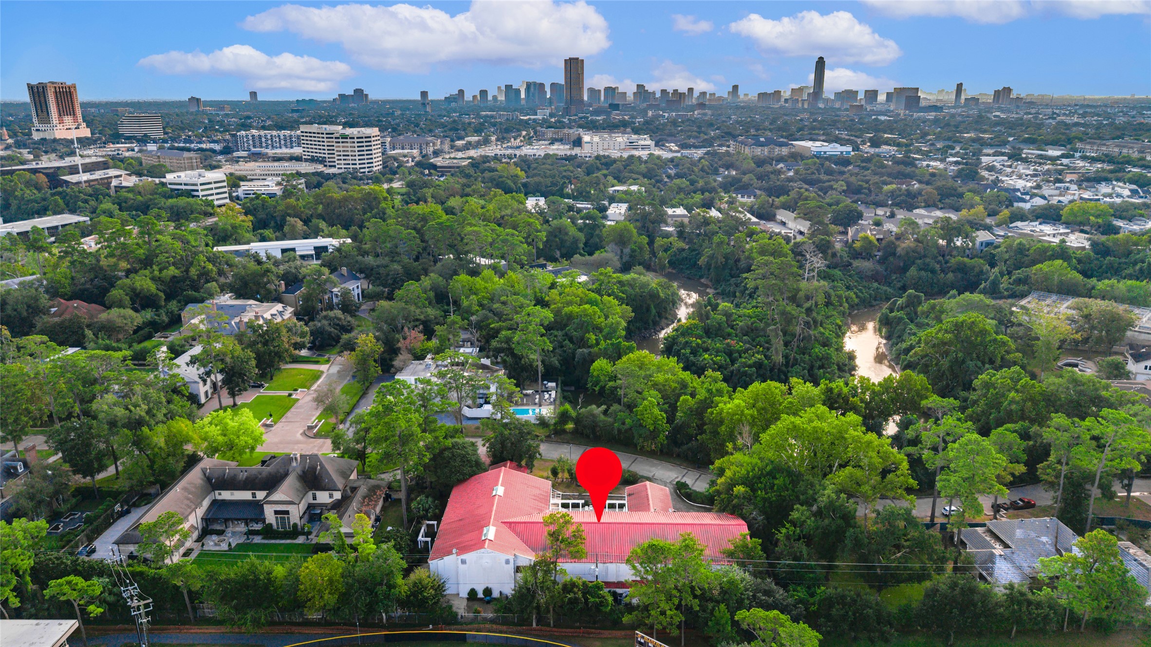 6 Farnham Park Drive Property Photo 4