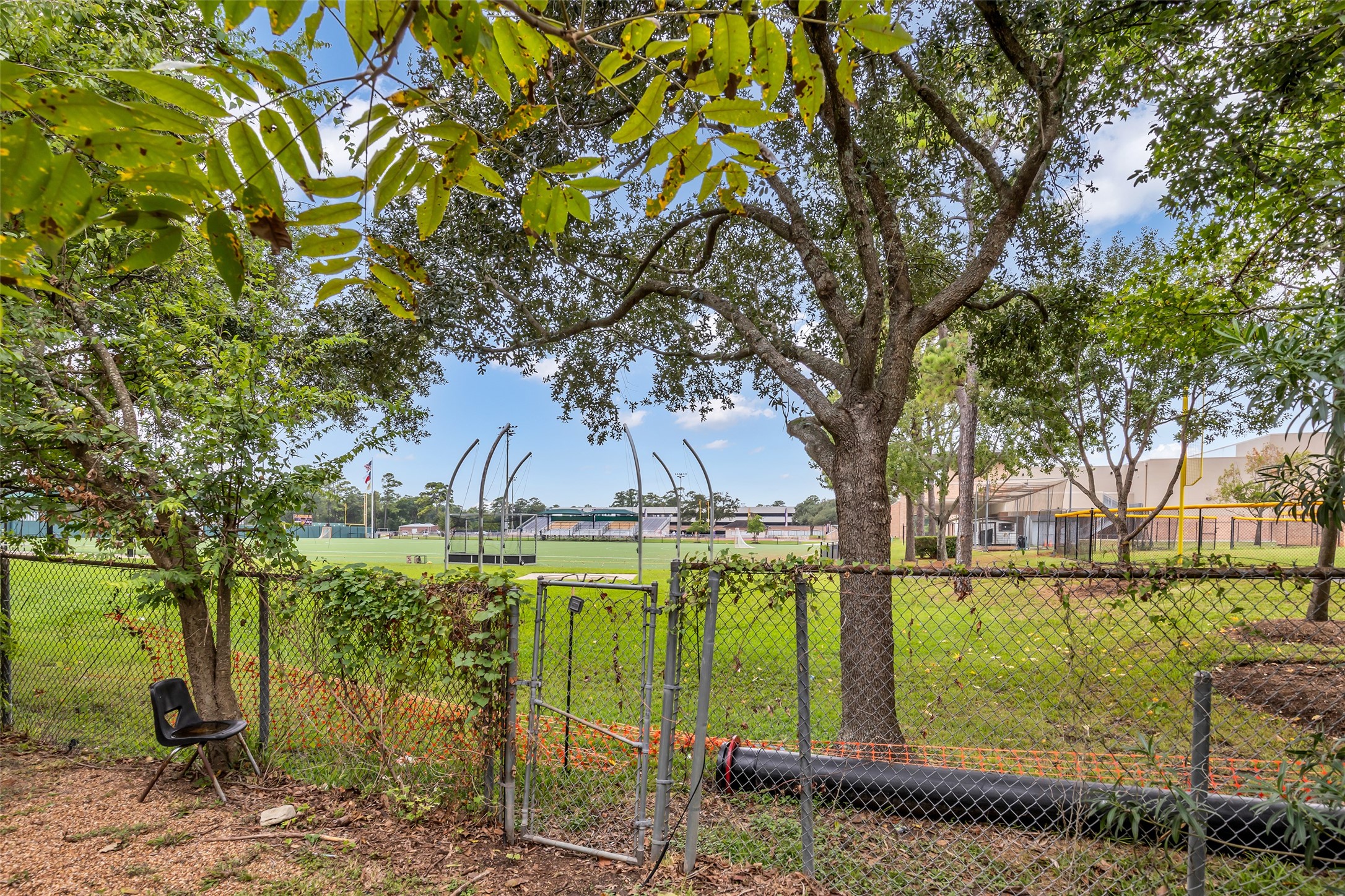 6 Farnham Park Drive Property Photo 27