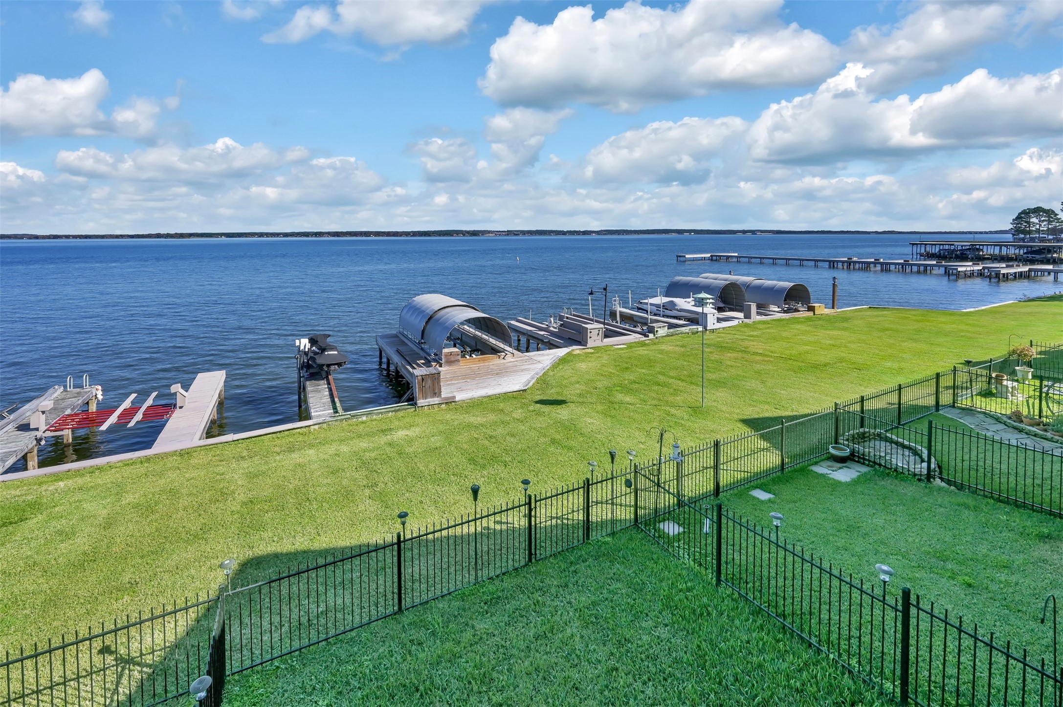 13 Regency Point Property Photo 1