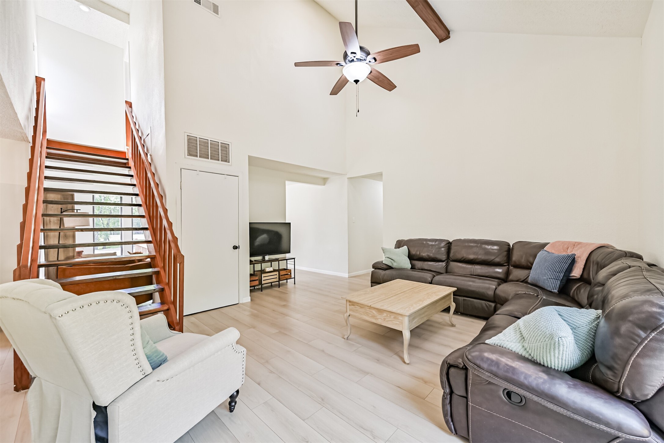 7445 Cobbs Oak Lane Property Photo 11