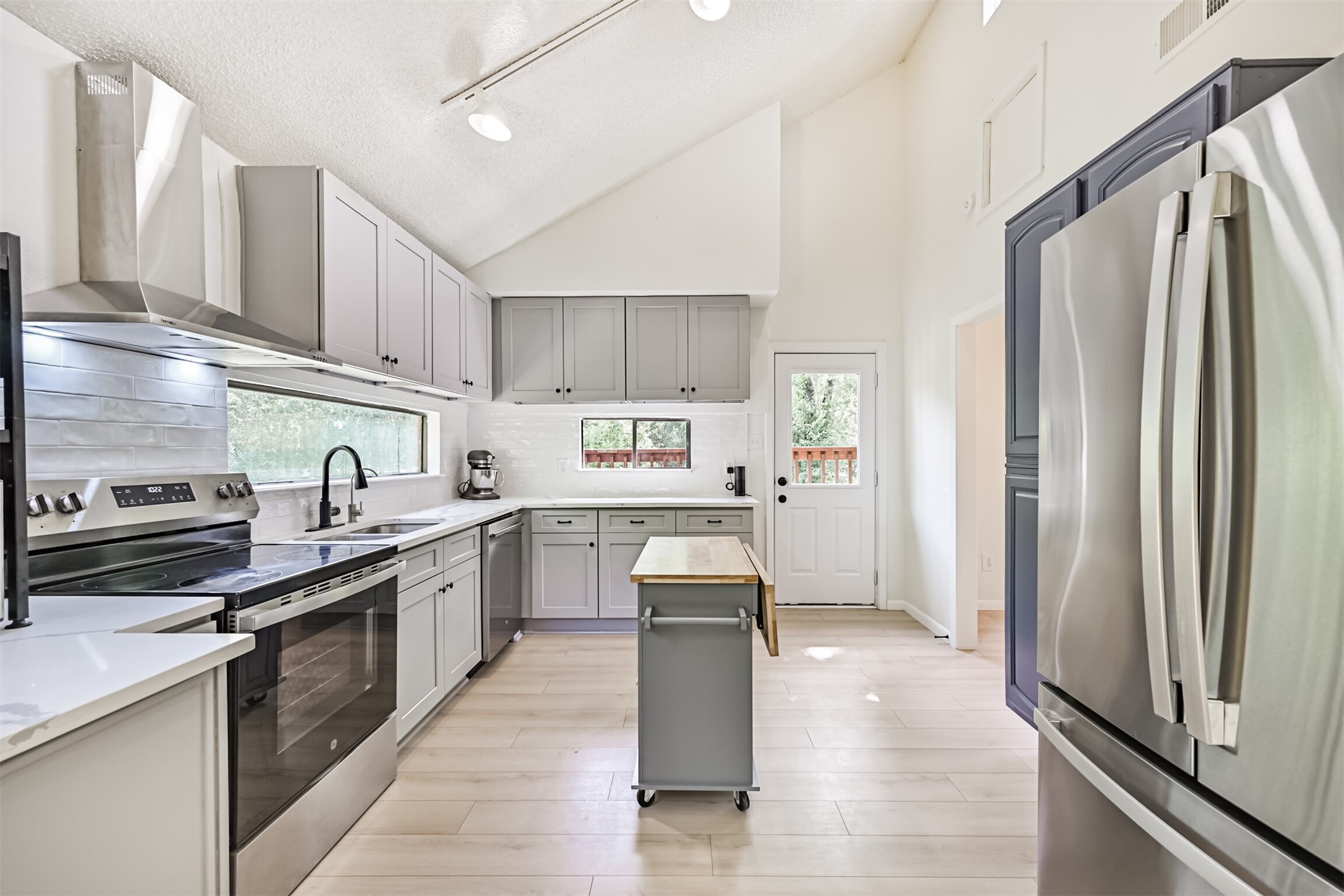 7445 Cobbs Oak Lane Property Photo 12