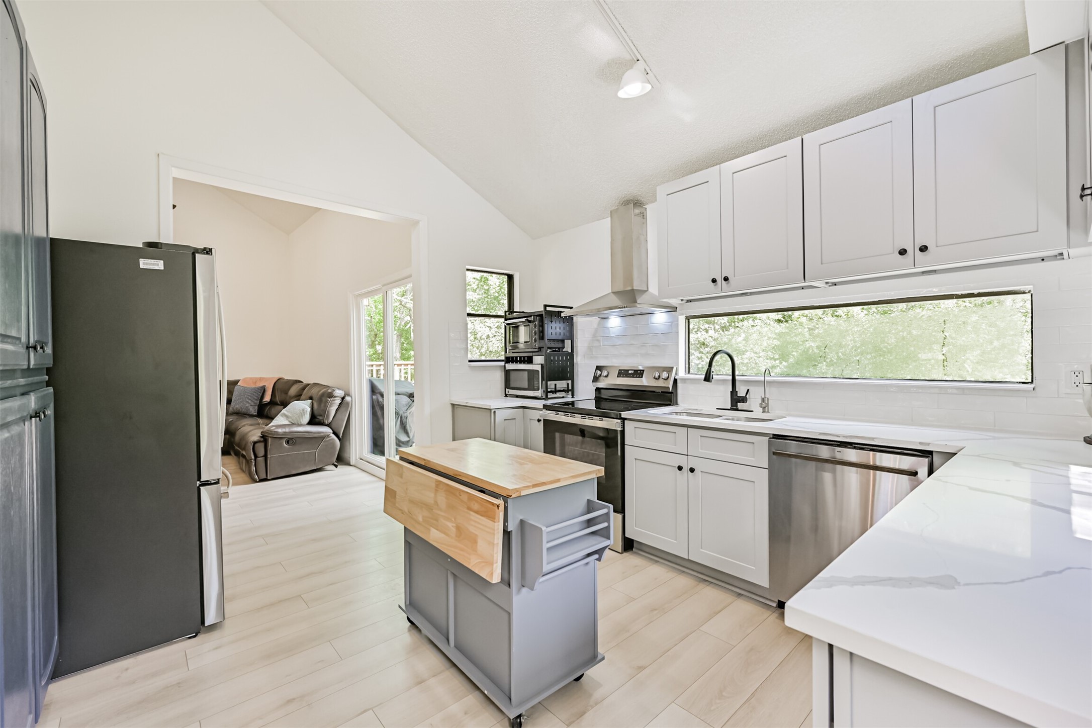 7445 Cobbs Oak Lane Property Photo 14