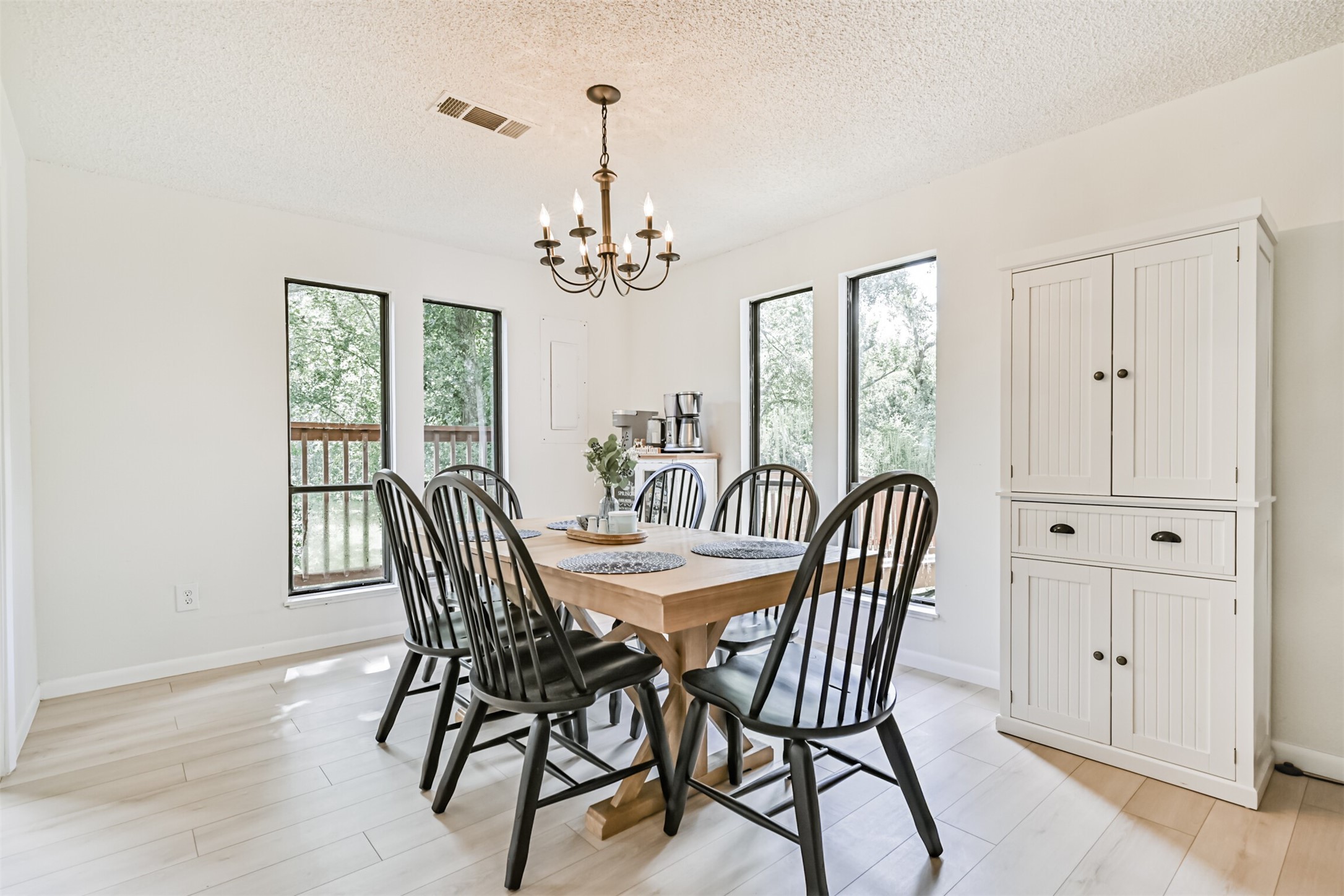 7445 Cobbs Oak Lane Property Photo 17