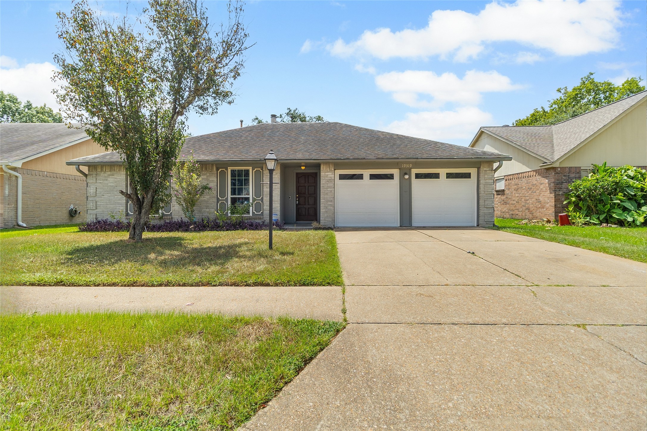 19319 Indian Grass Drive Property Photo 1