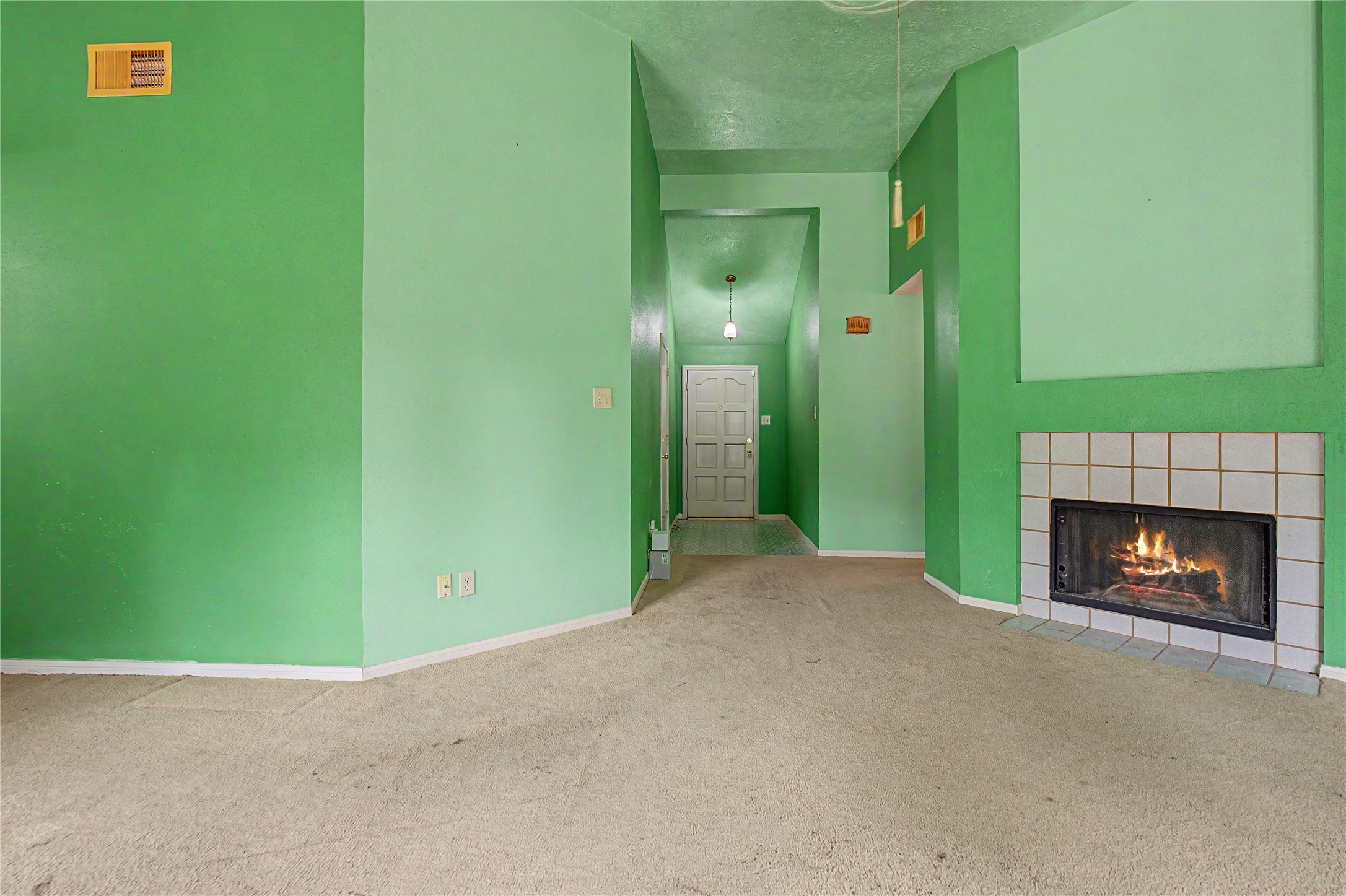 19319 Indian Grass Drive Property Photo 6