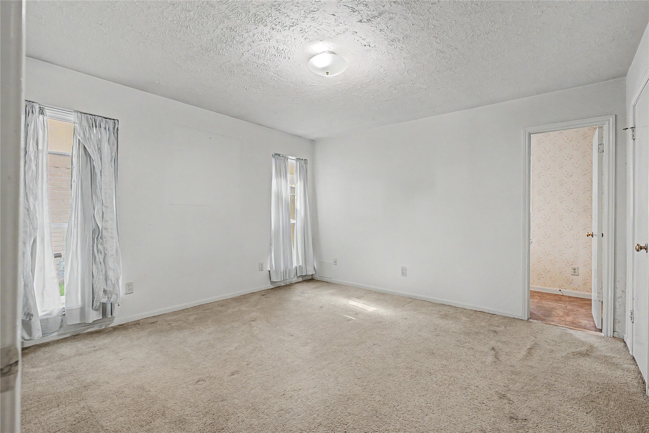 19319 Indian Grass Drive Property Photo 10
