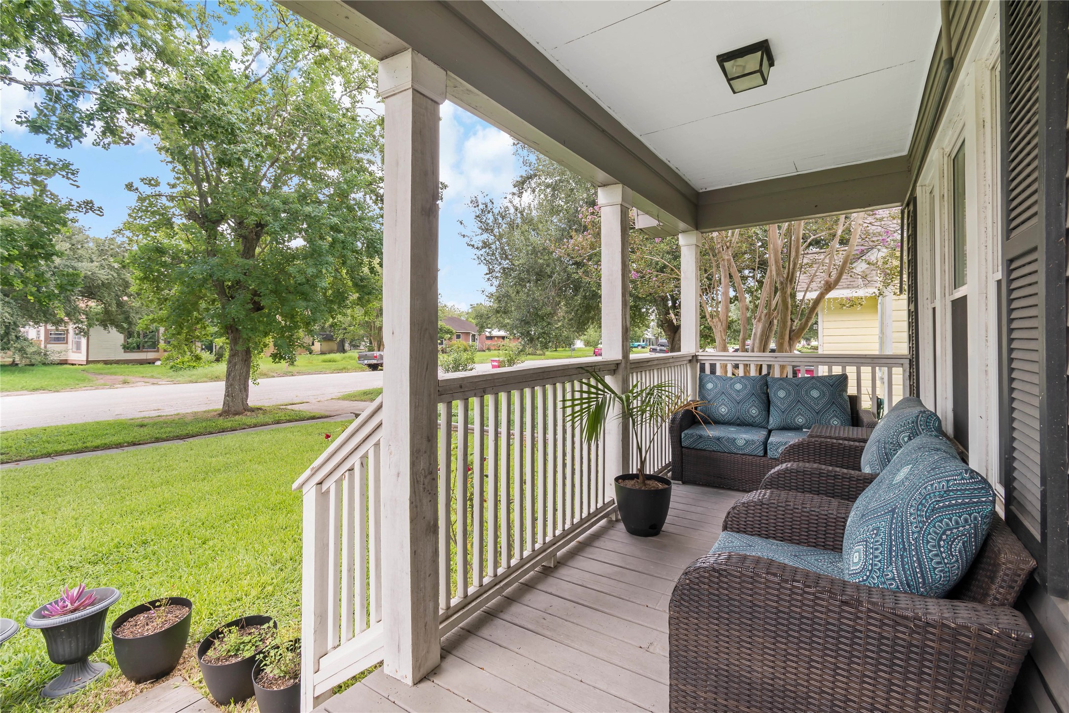 1210 W Broad Street Property Photo 3