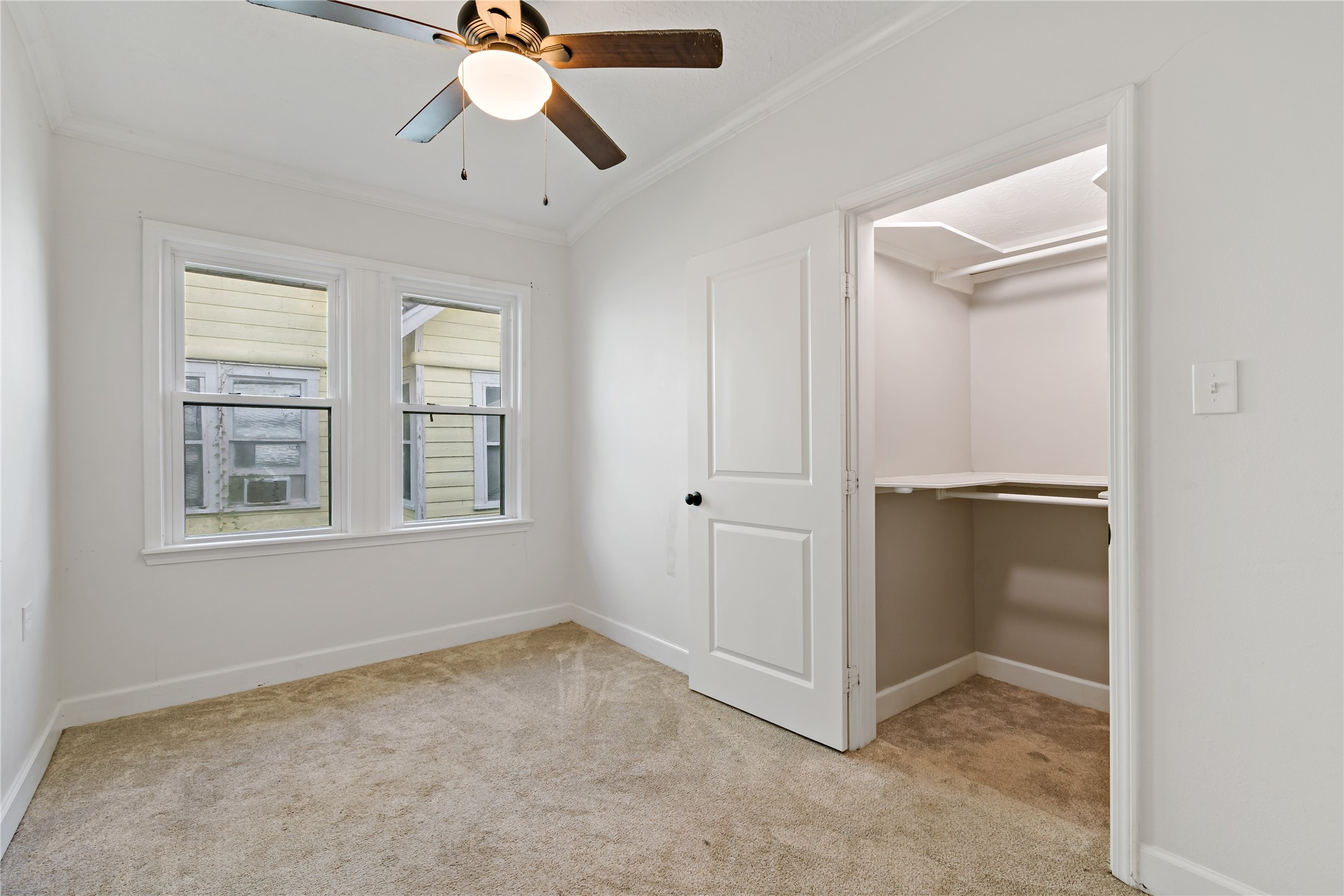 1210 W Broad Street Property Photo 4