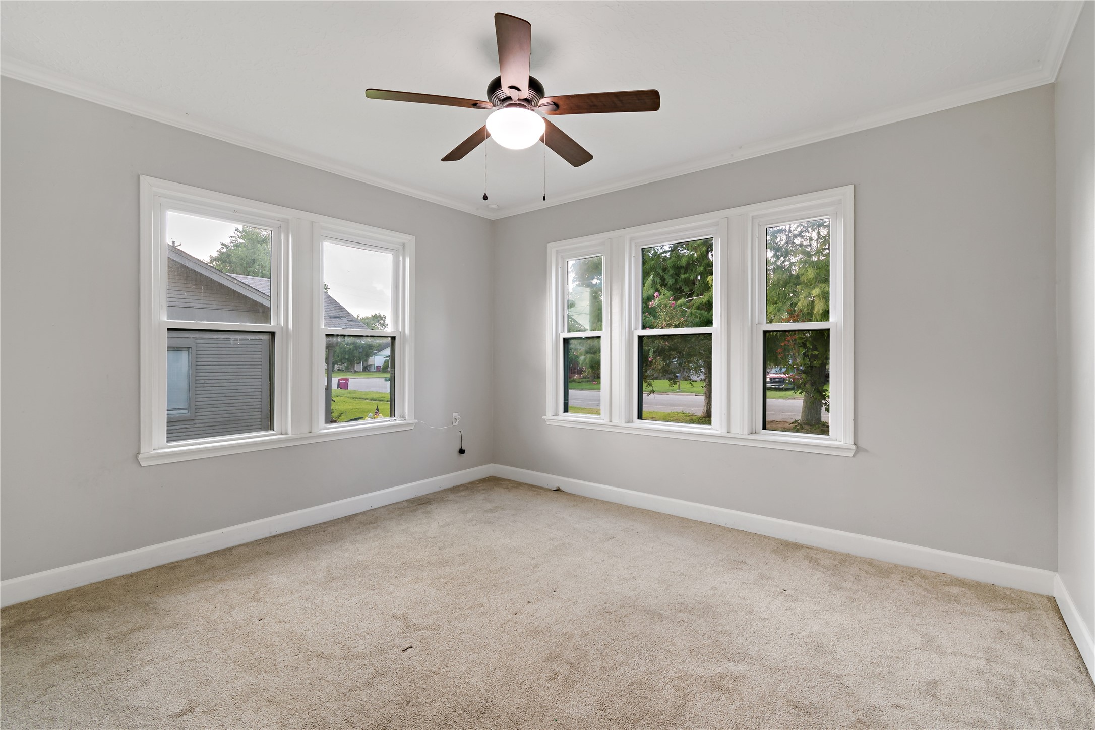 1210 W Broad Street Property Photo 5