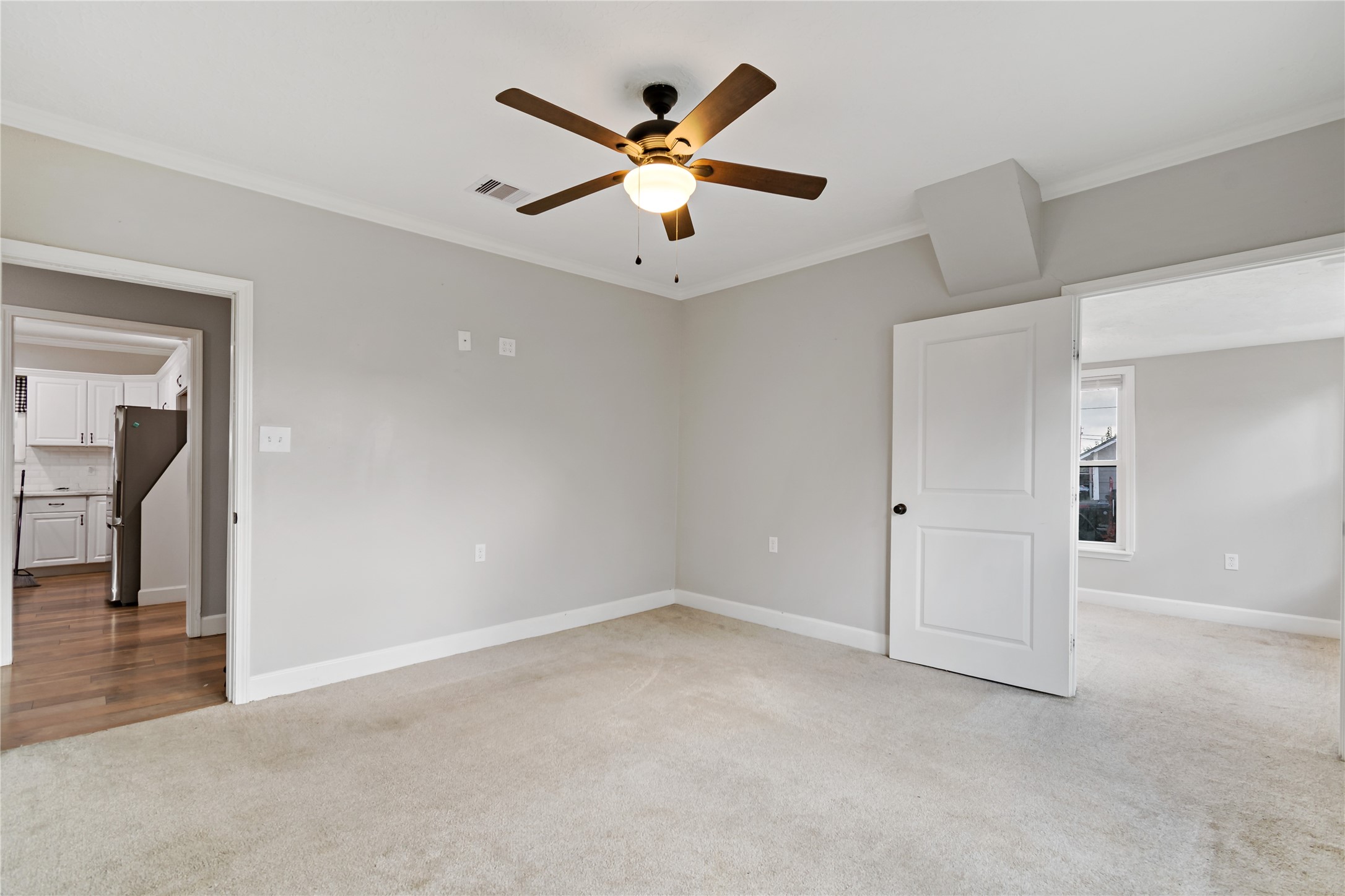 1210 W Broad Street Property Photo 9