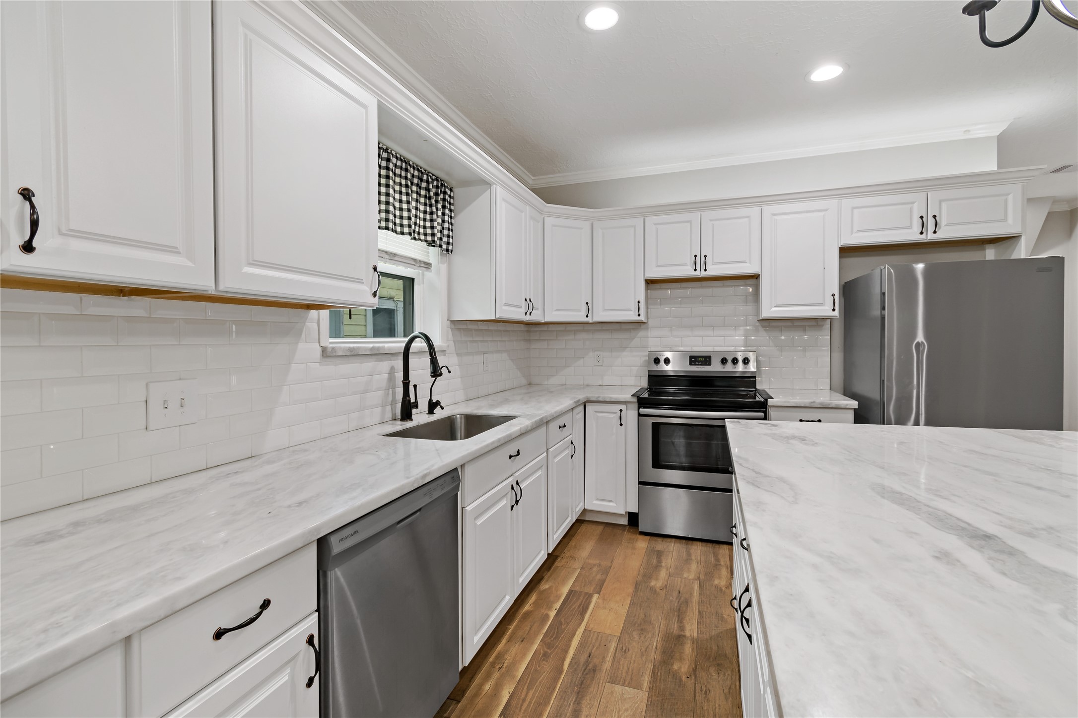 1210 W Broad Street Property Photo 13