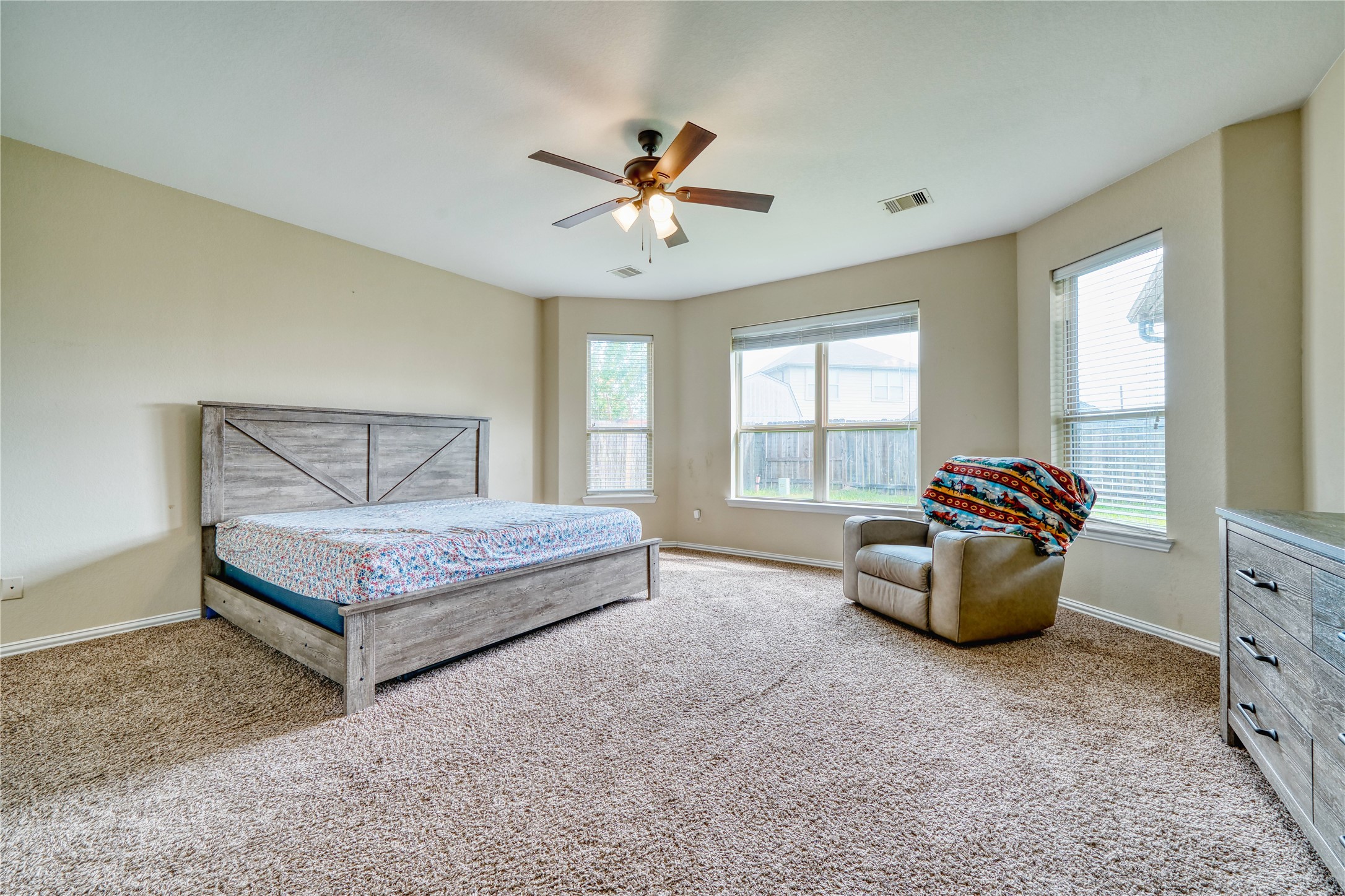 7310 Eastpoint Boulevard Property Photo 17