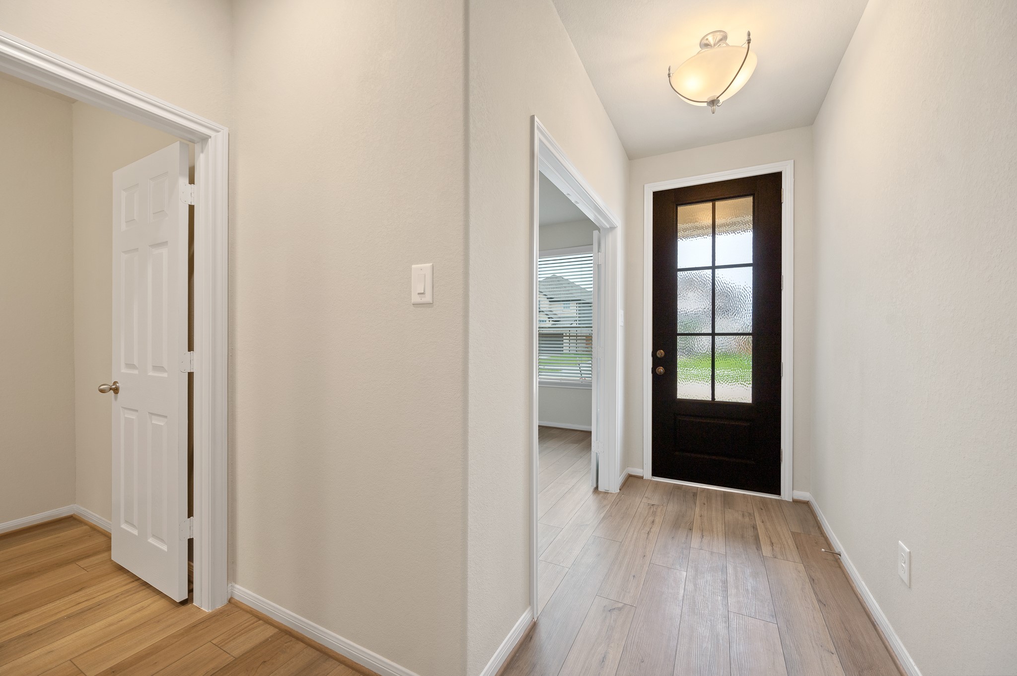 2472 Fairway Harbor Drive Property Photo 5