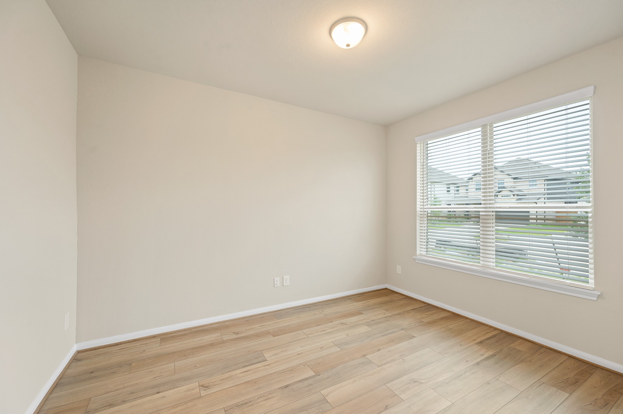 2472 Fairway Harbor Drive Property Photo 30