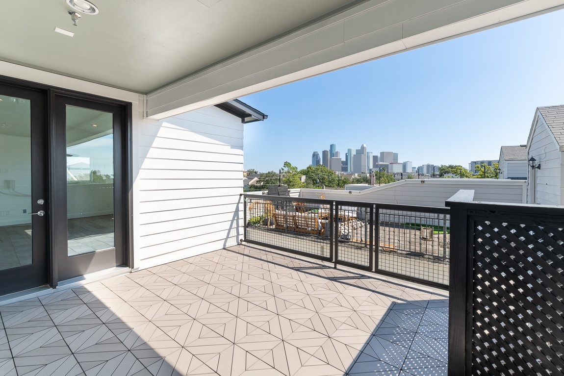 2209 Crocker Property Photo 14