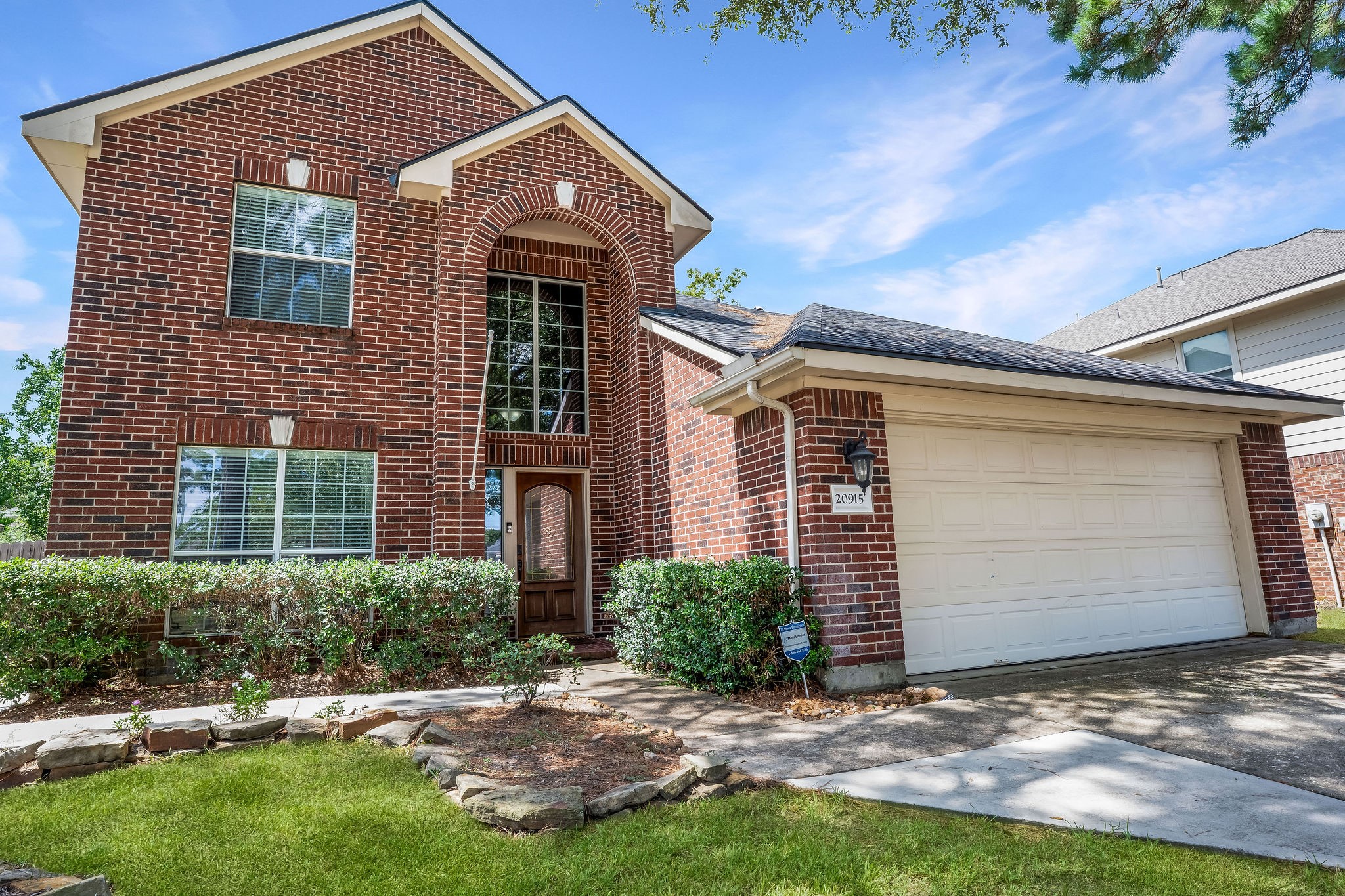 20915 Sandy Briar Court Property Photo 2