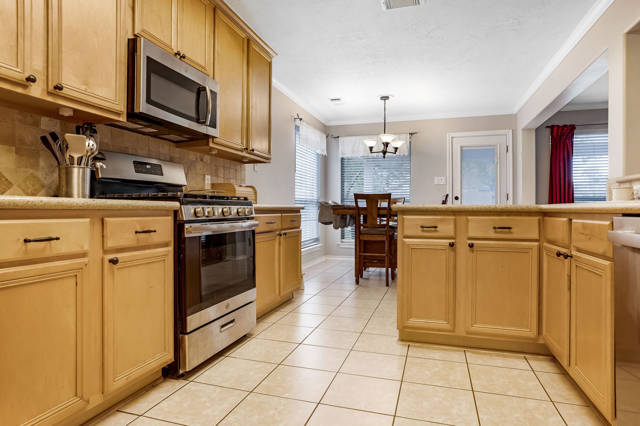 20915 Sandy Briar Court Property Photo 8