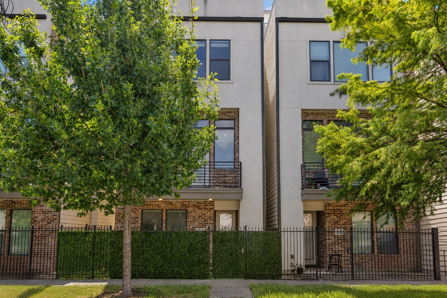 1413 Nagle Street Property Photo 1