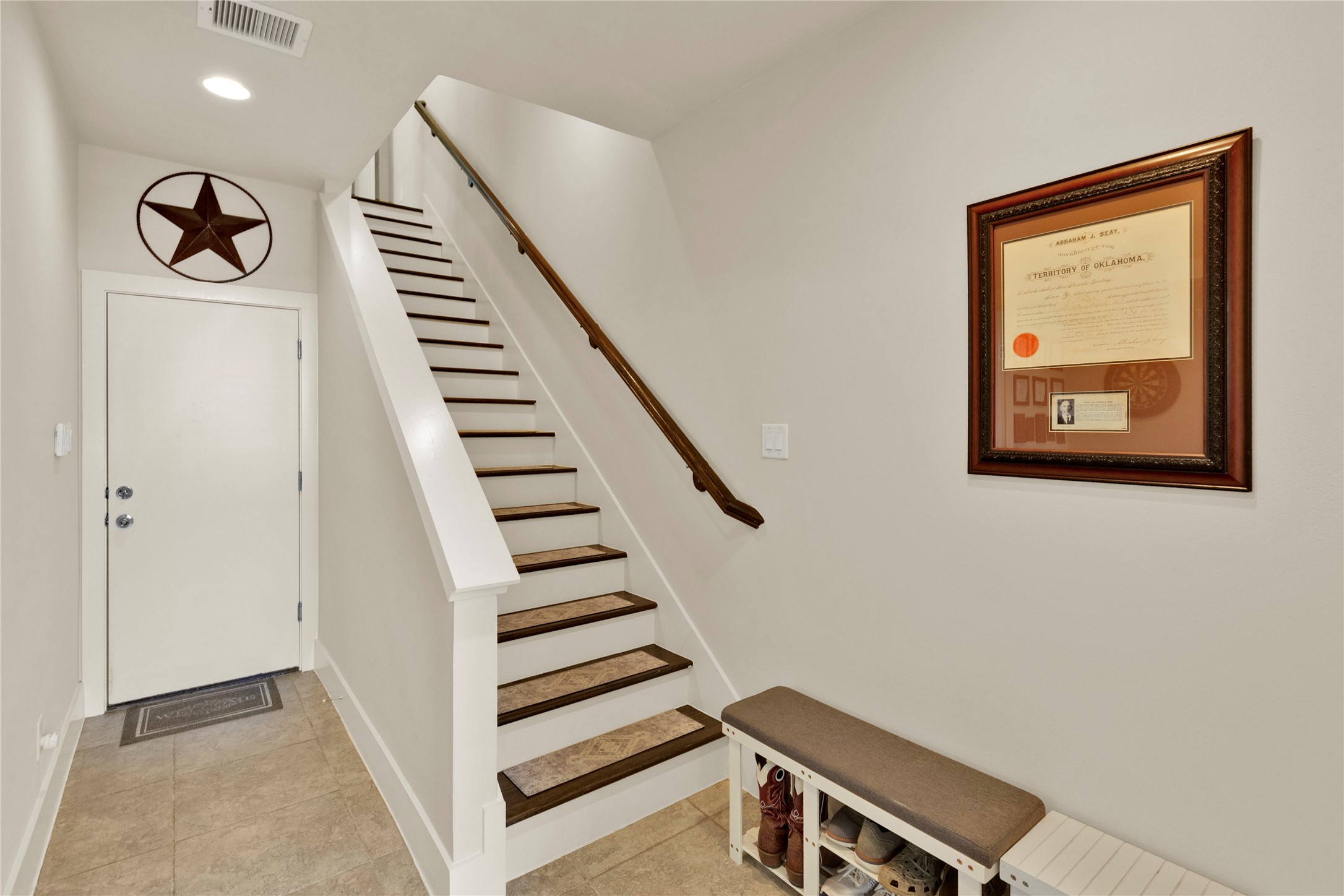 1413 Nagle Street Property Photo 4