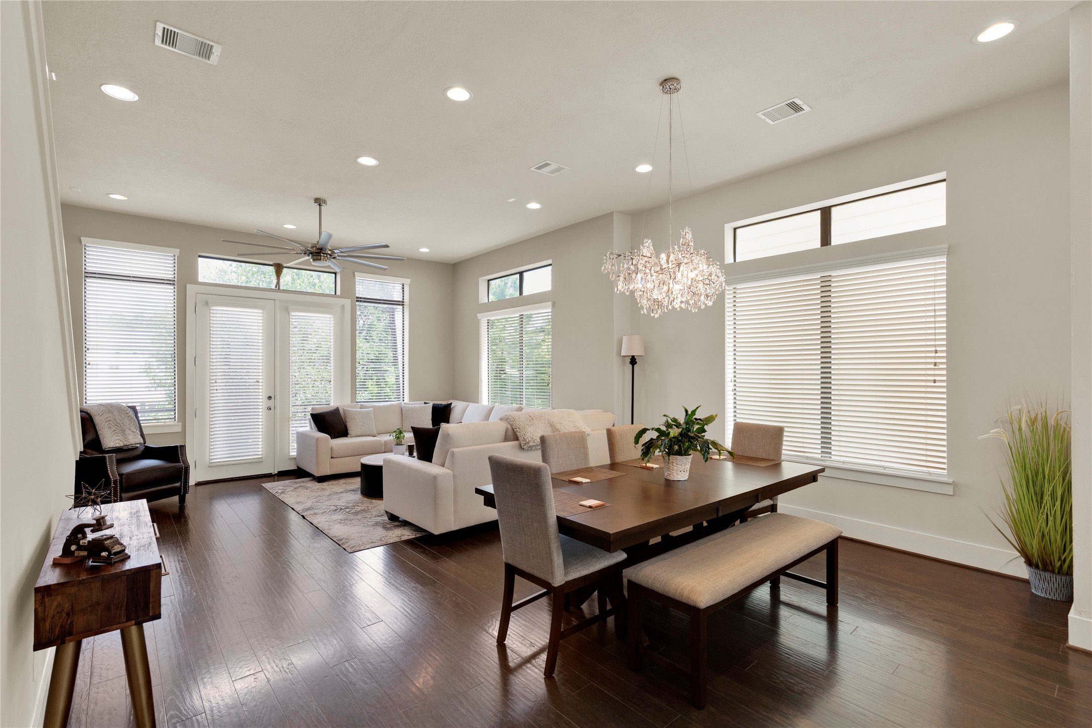 1413 Nagle Street Property Photo 14
