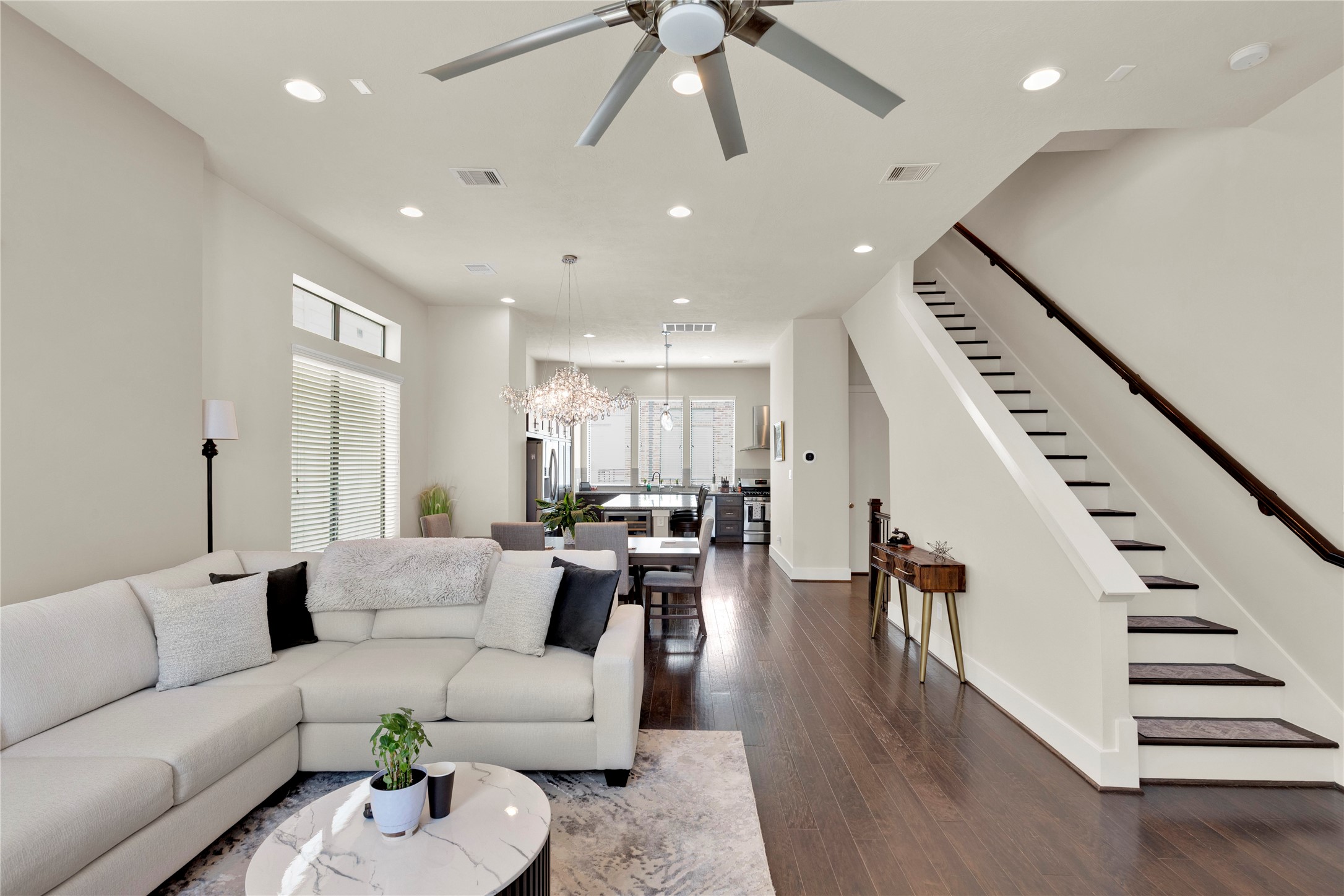 1413 Nagle Street Property Photo 18