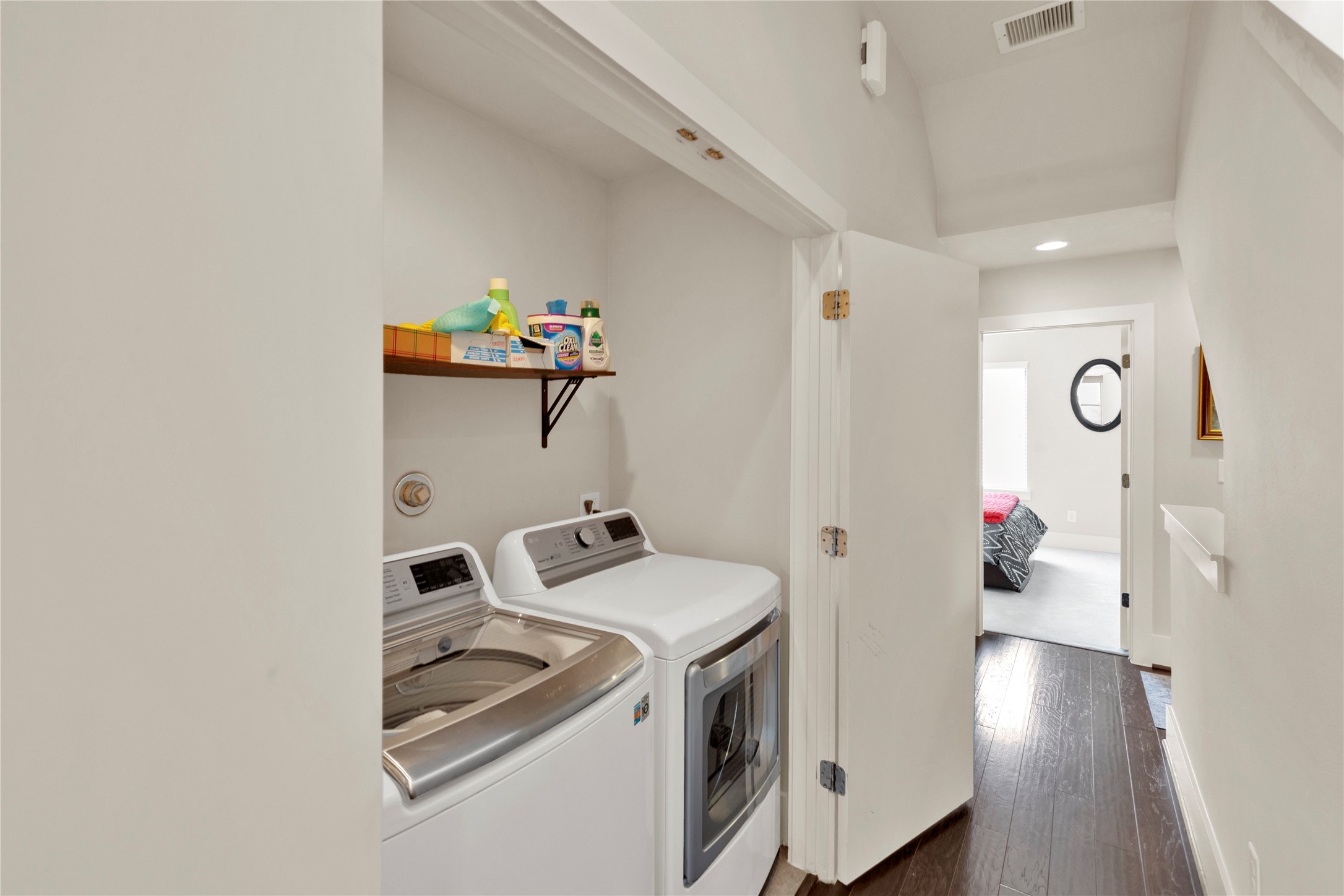 1413 Nagle Street Property Photo 25