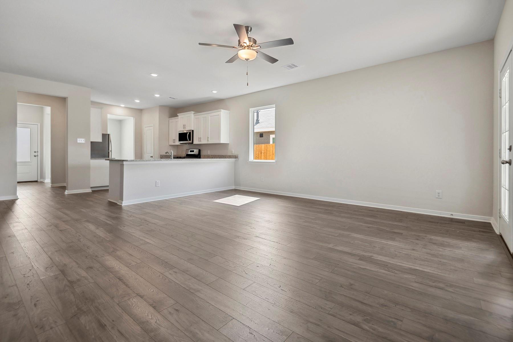 15463 Maple Terrace Drive Property Photo 3