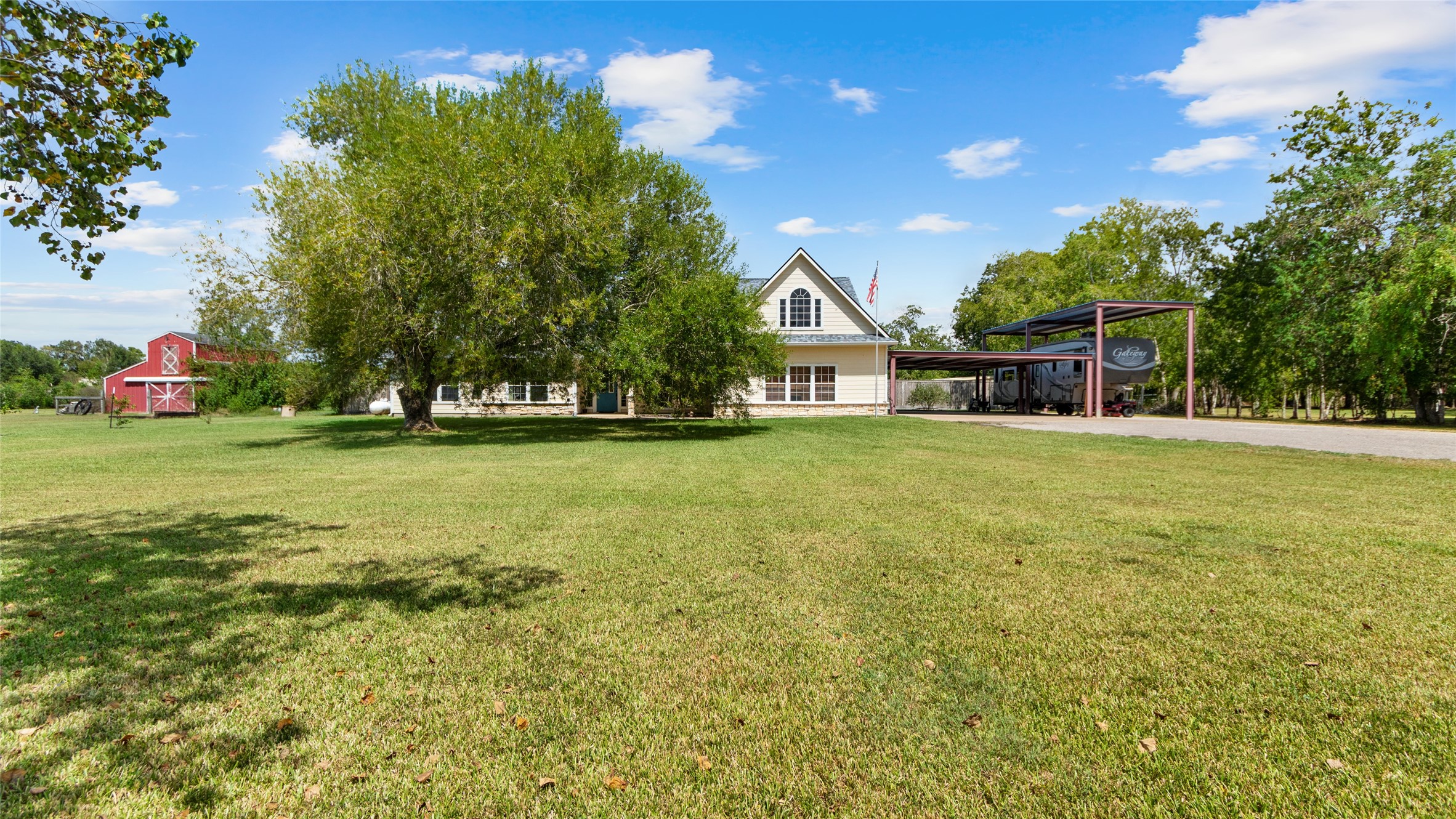 111 County Road 932 Property Photo 41
