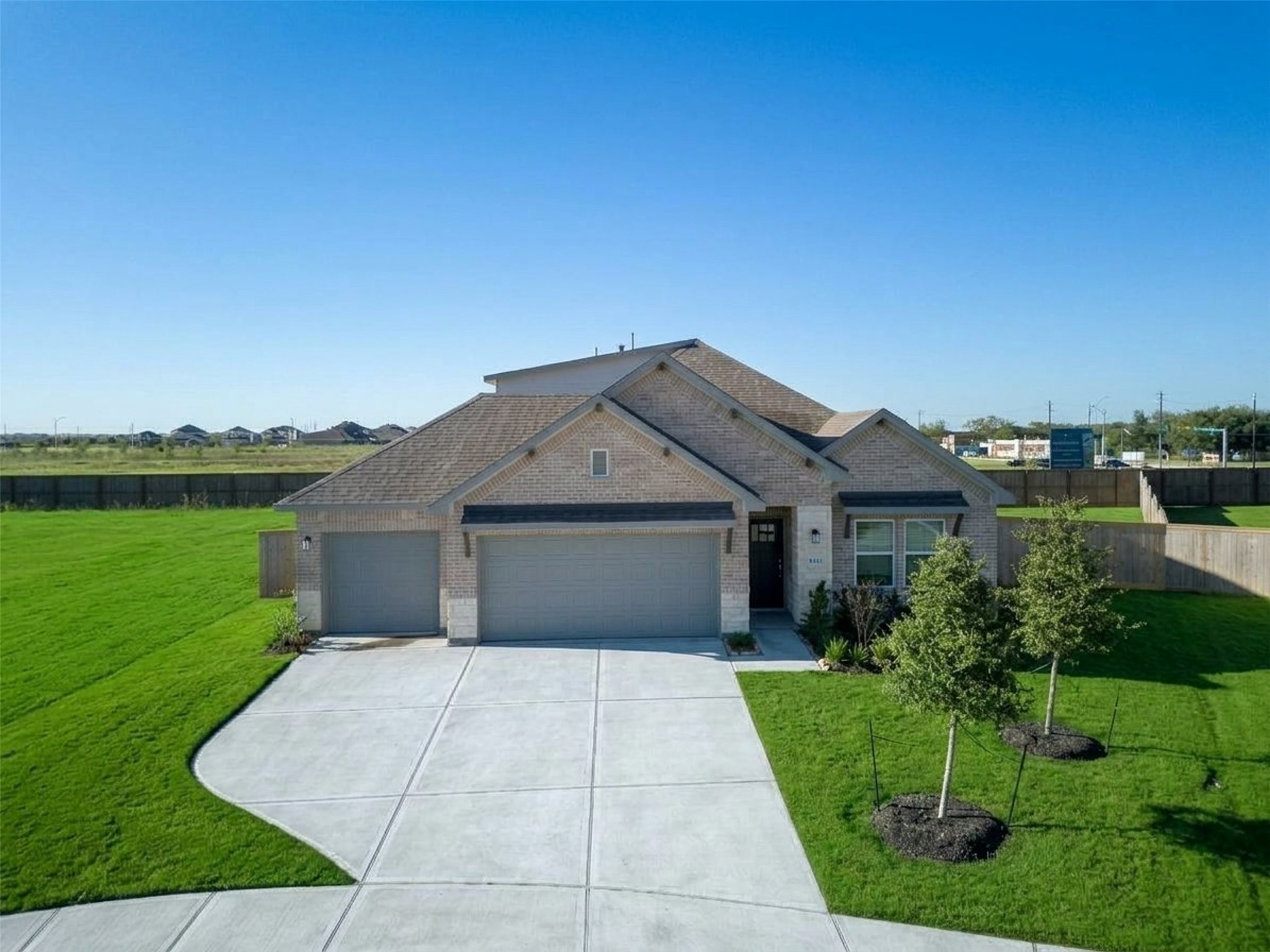 8331 Amethyst Valley Lane Property Photo 1