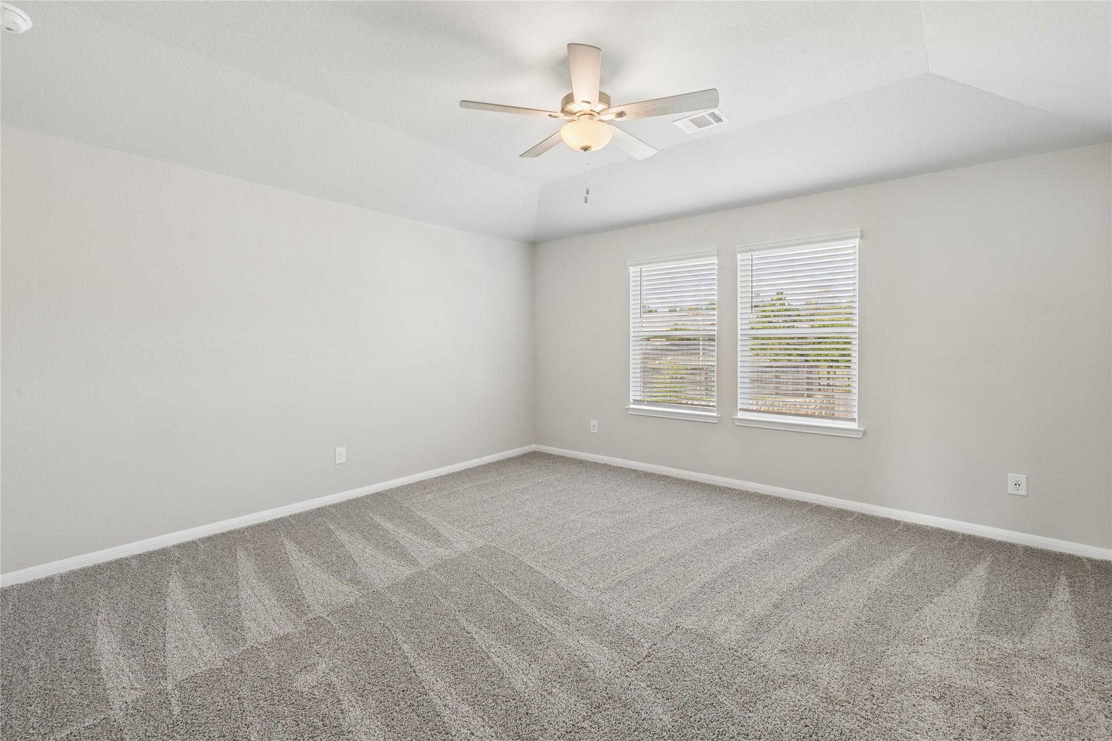 2046 West Darlington Oak Ct Property Photo 10
