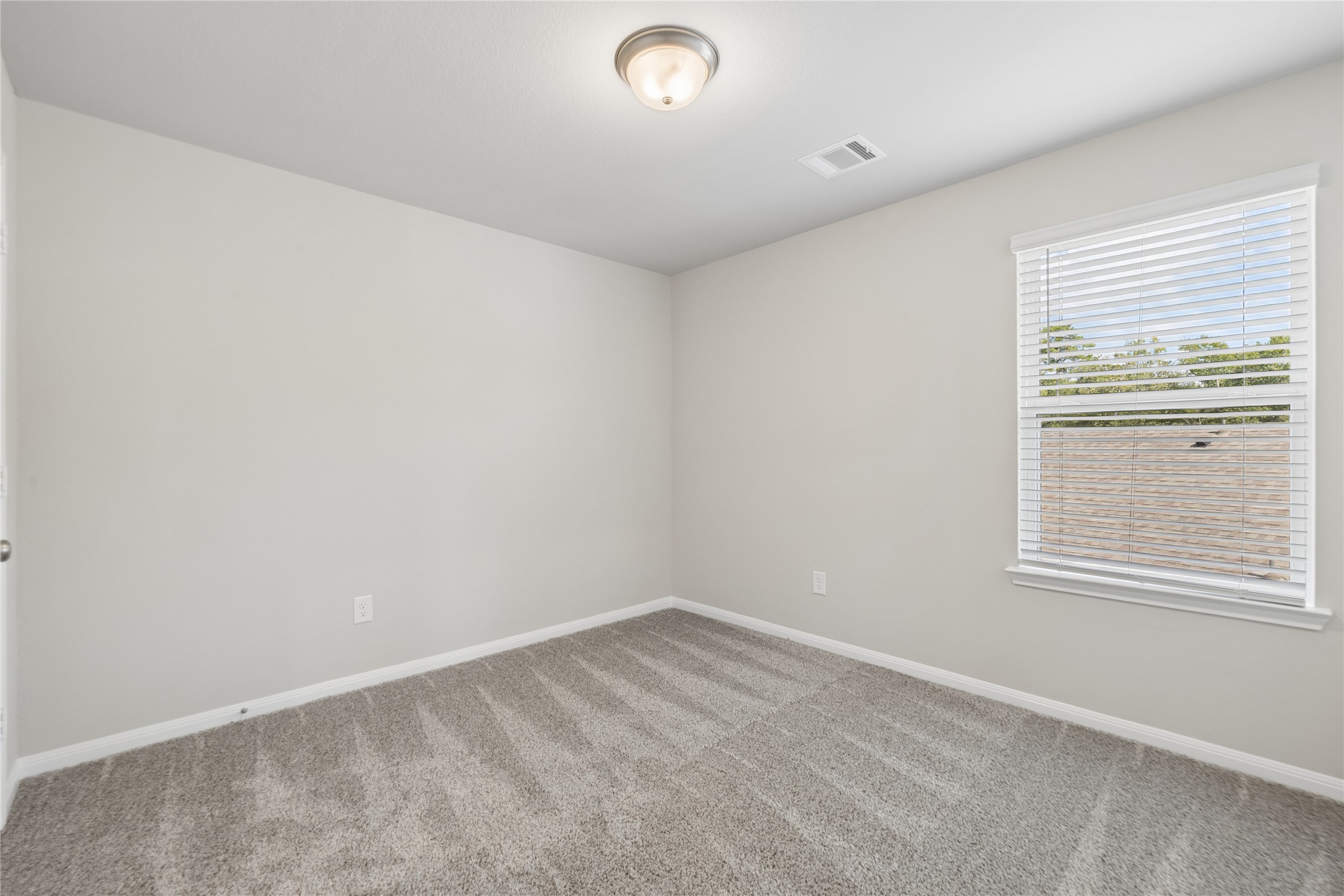 2046 West Darlington Oak Ct Property Photo 16