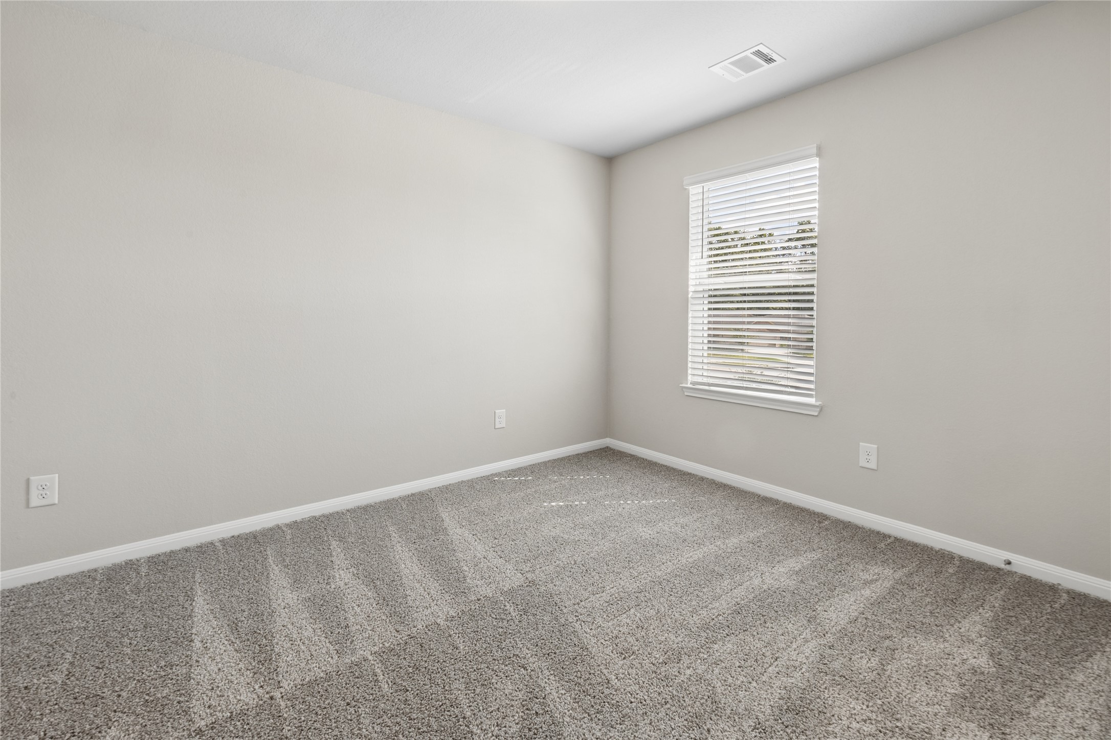 2046 West Darlington Oak Ct Property Photo 18