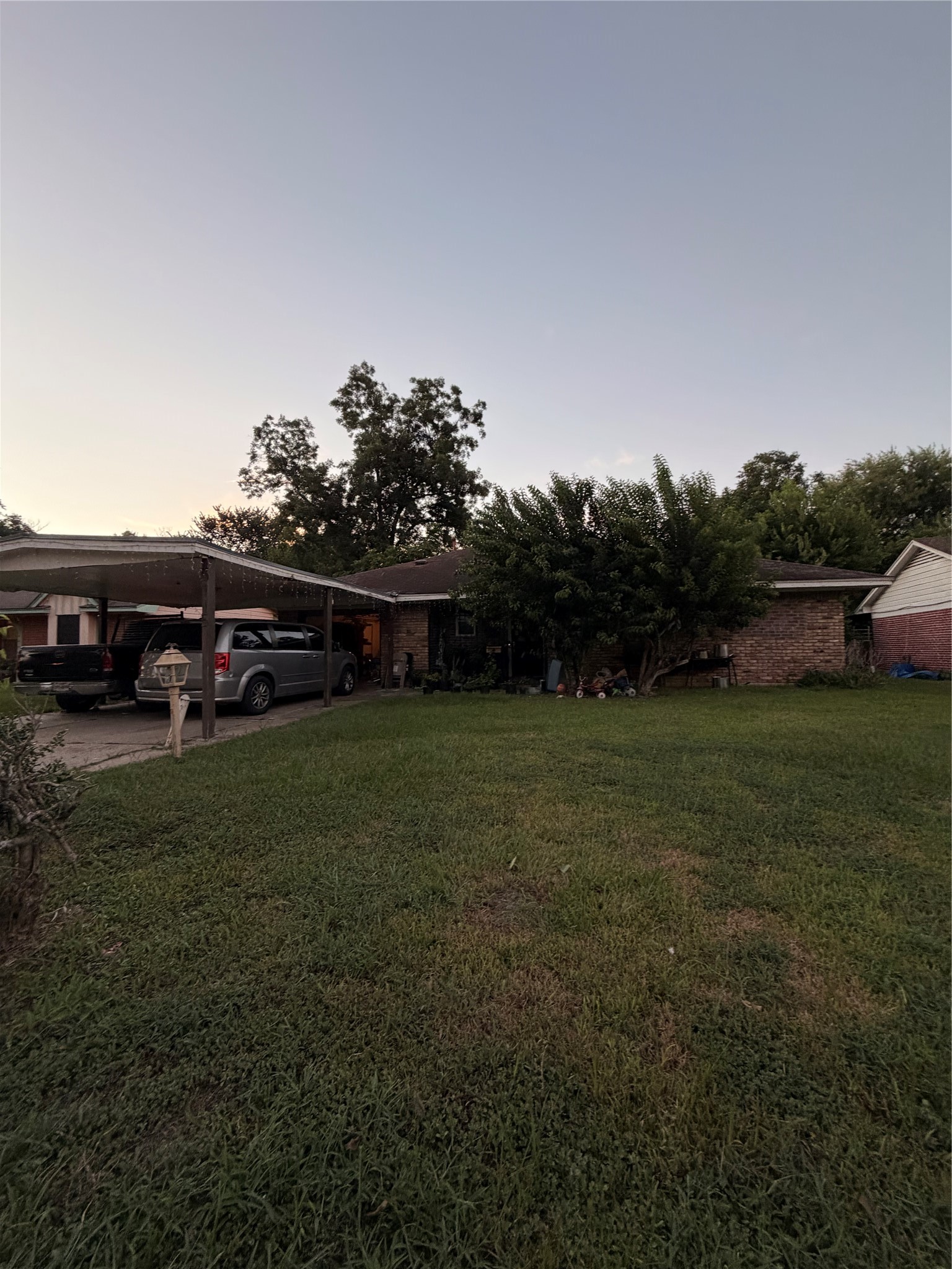 5715 Waterford Drive Property Photo