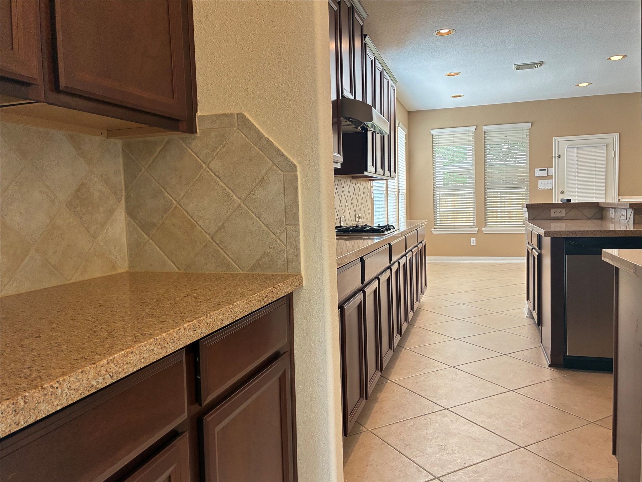 14207 Parable Lane Property Photo 7