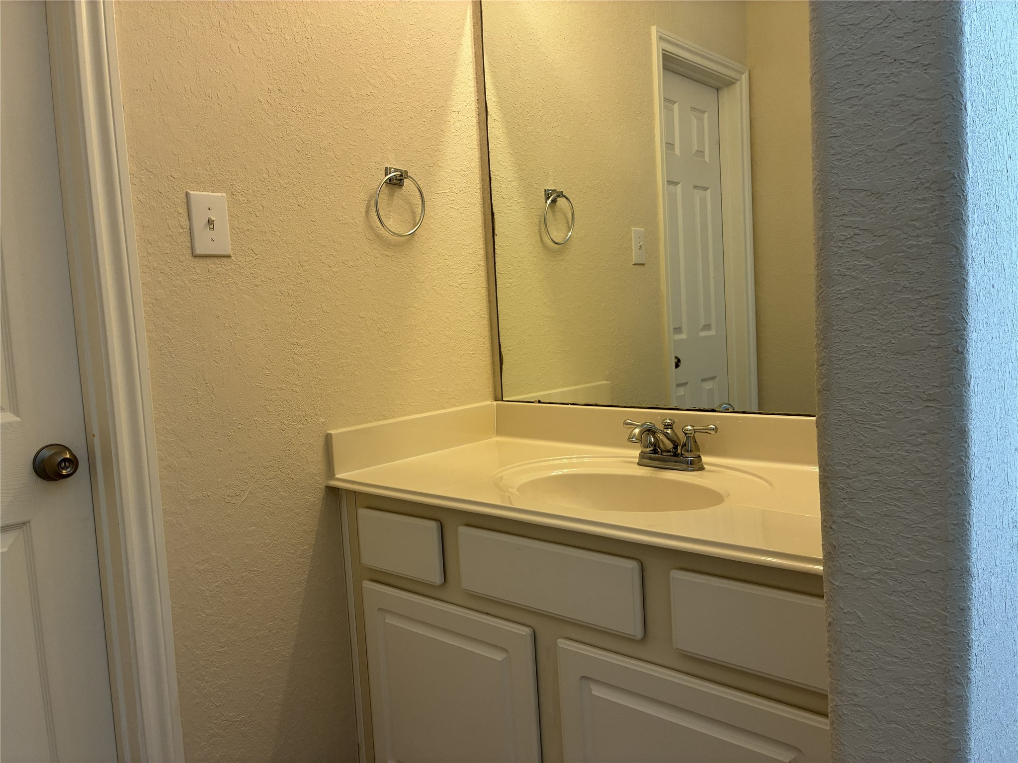 14207 Parable Lane Property Photo 24