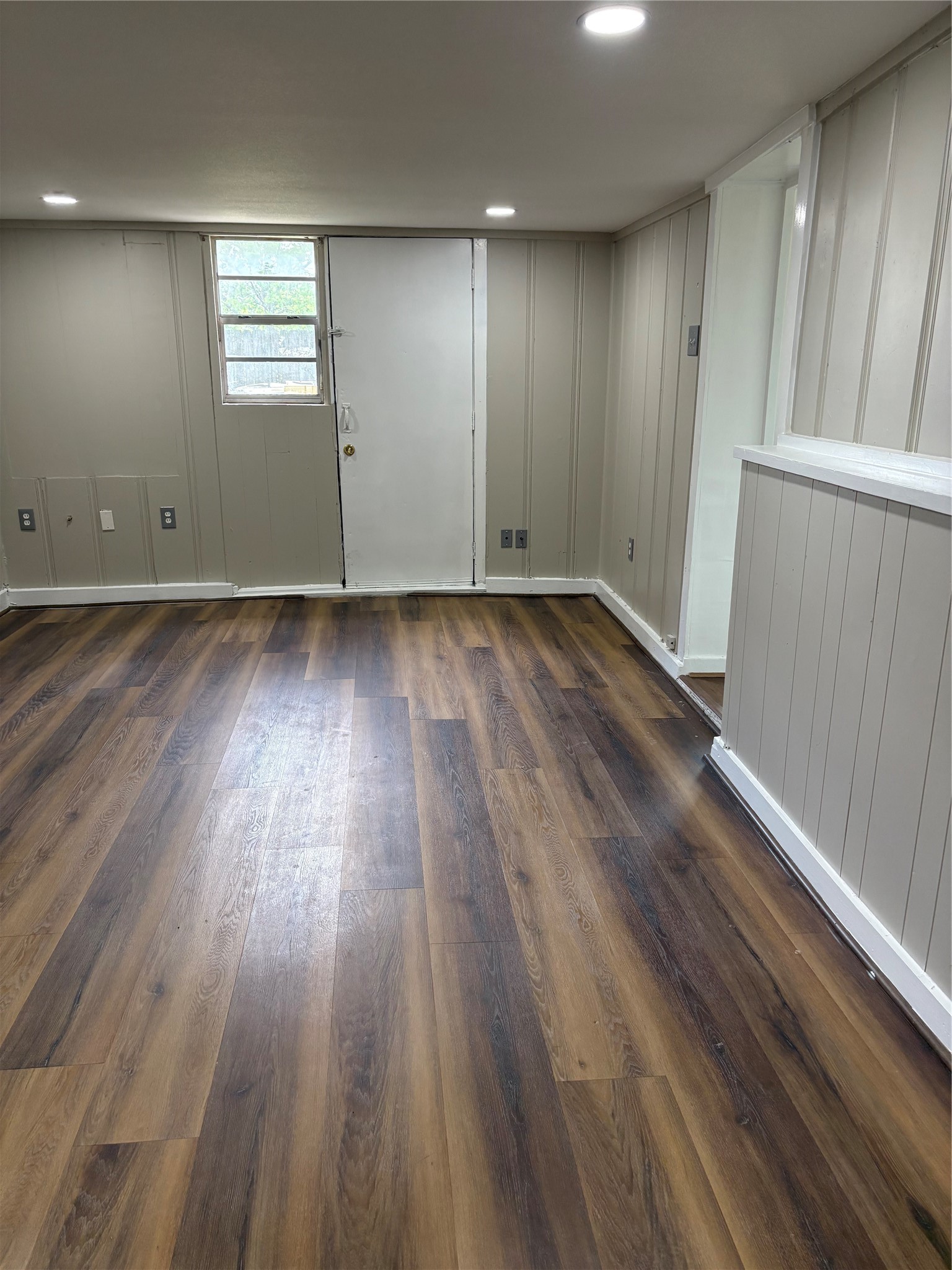 5914 Ridgeway Drive Property Photo 12