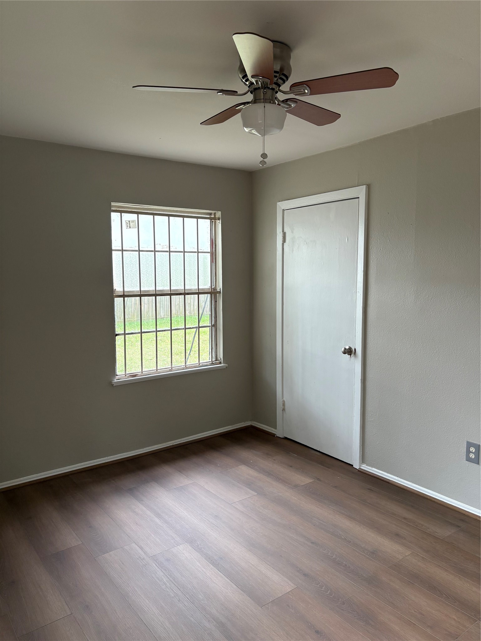 5914 Ridgeway Drive Property Photo 17