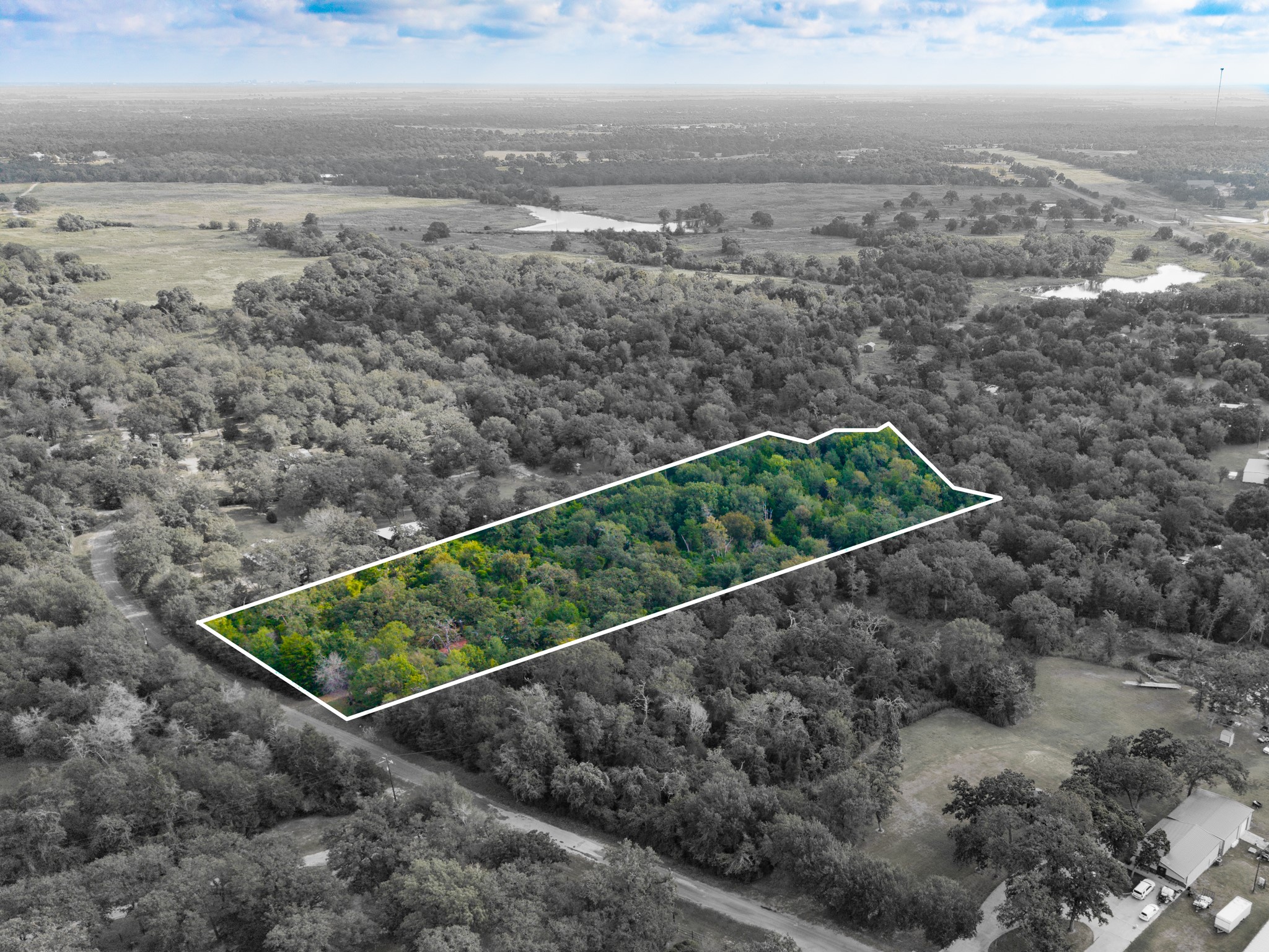 430 Pin Oak Drive Property Photo 3