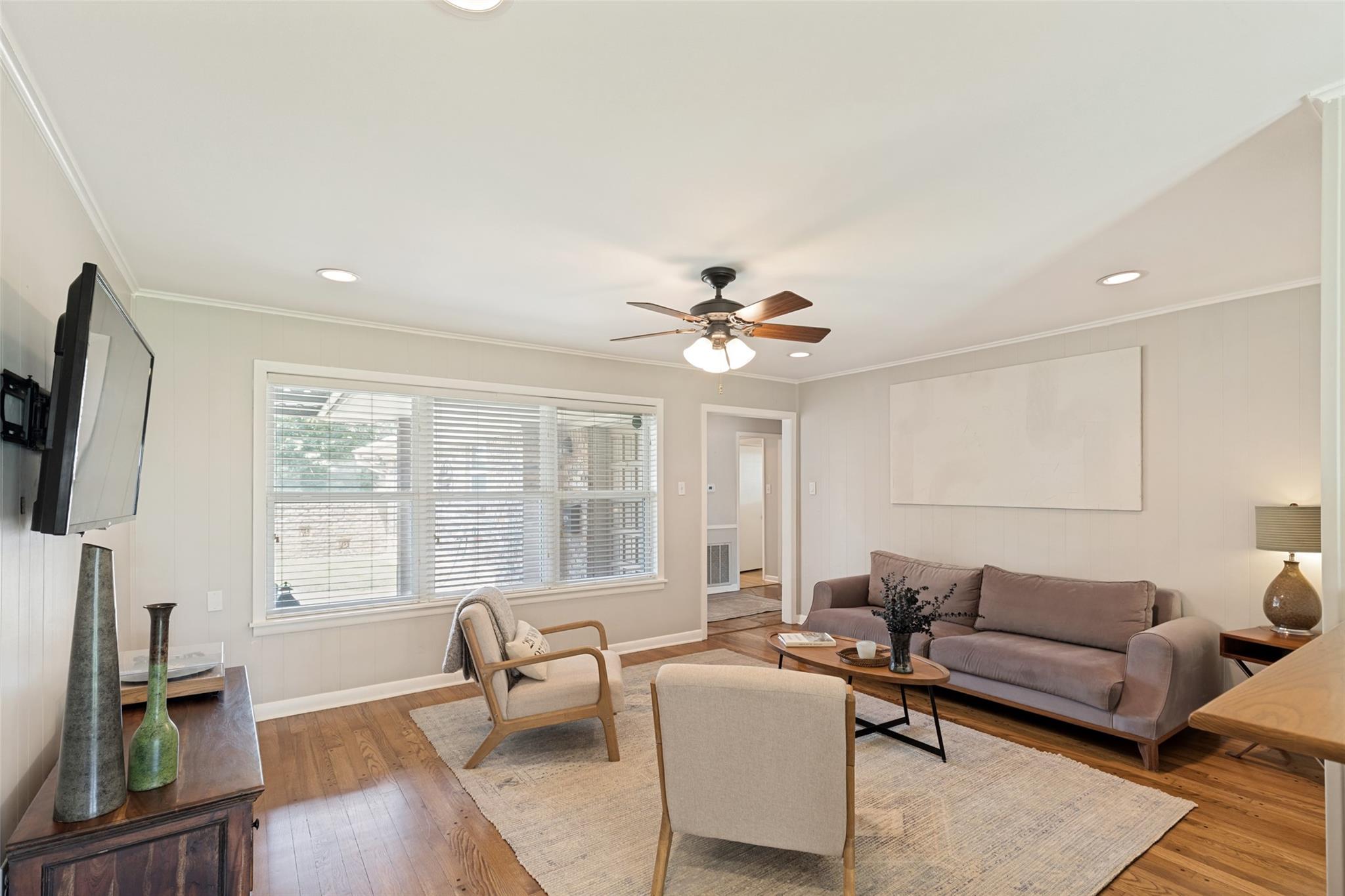10031 Timberoak Drive Property Photo 3