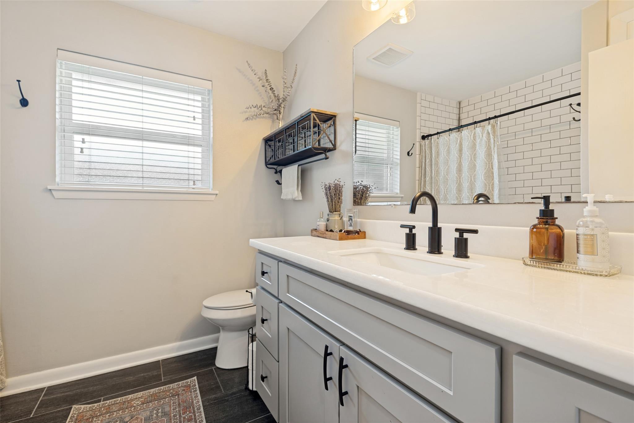 10031 Timberoak Drive Property Photo 14